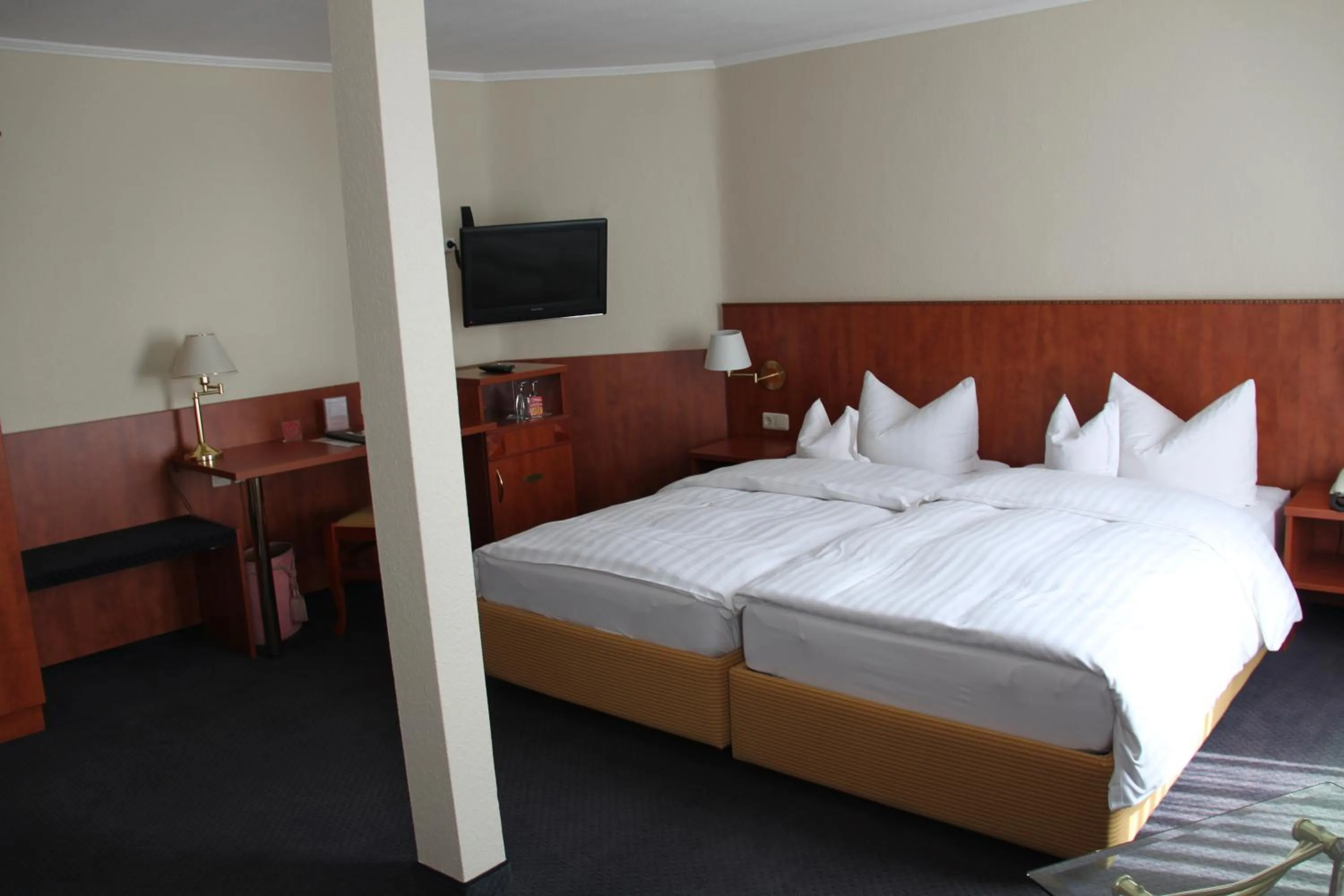 Bed in Hotel Rheinischer Hof