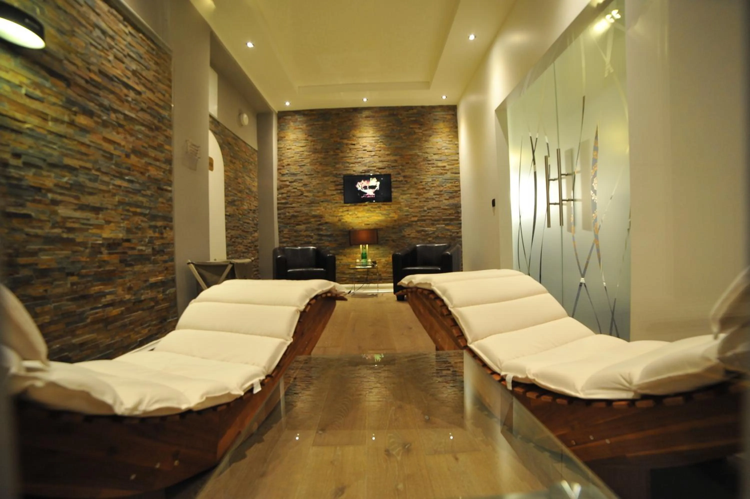 Spa and wellness centre/facilities in Hotel Rheinischer Hof