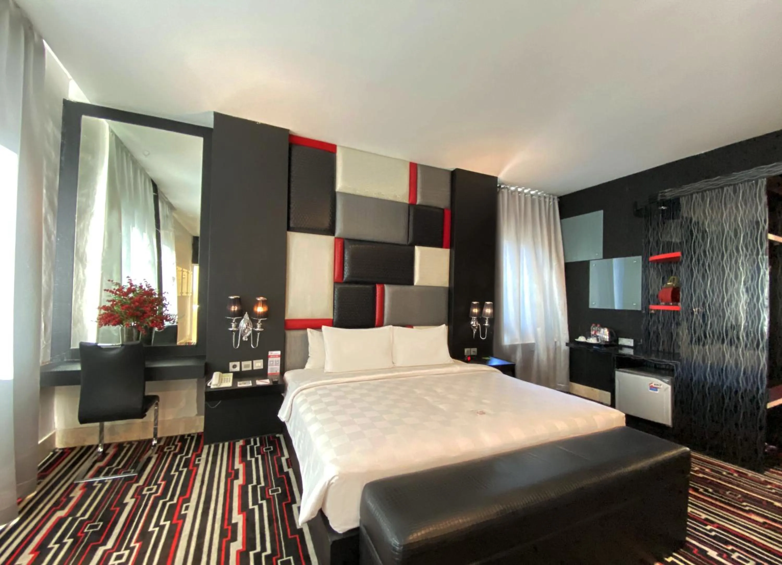 Bedroom, Bed in Swiss-Belcourt Makassar