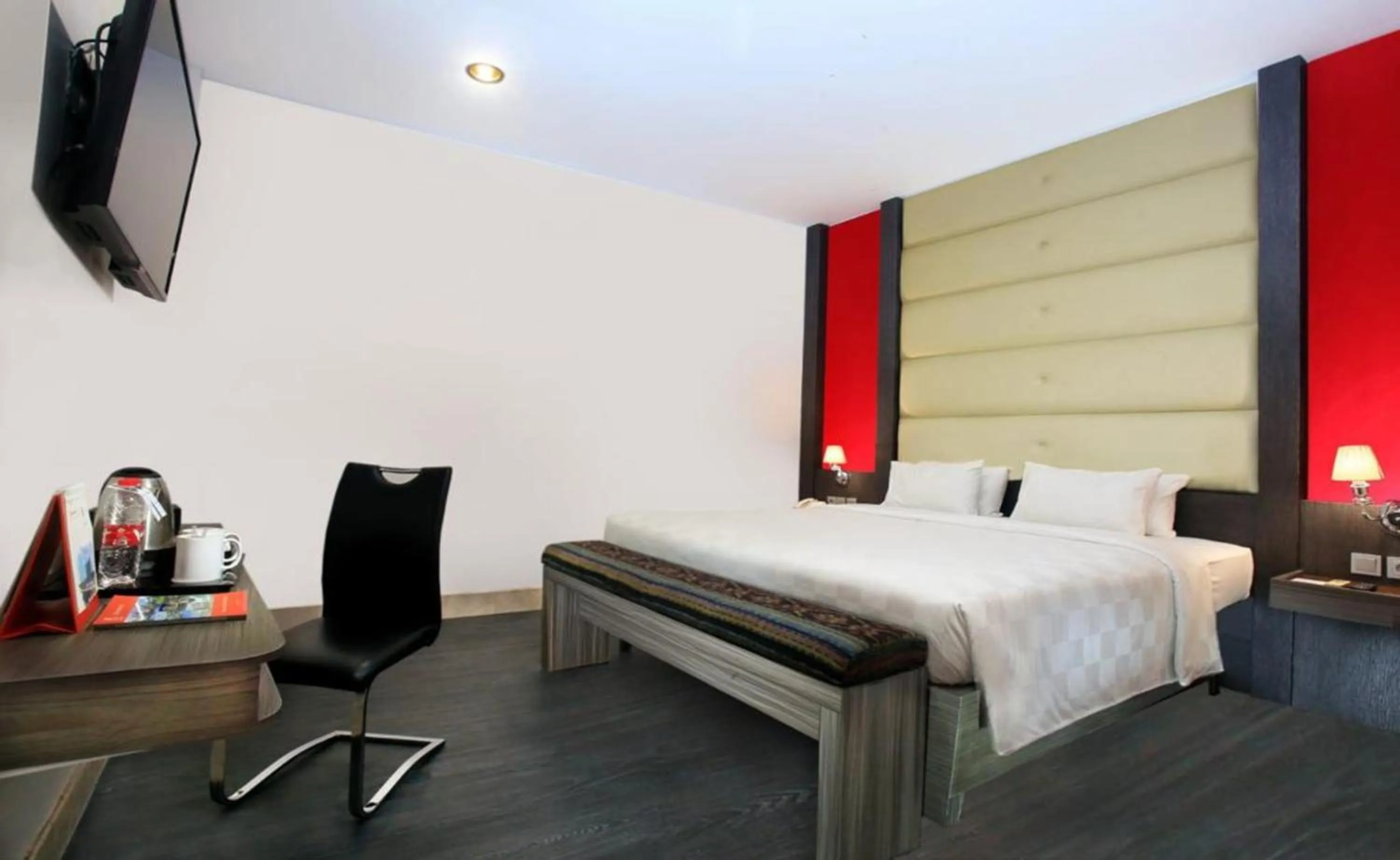 Bed in Swiss-Belcourt Makassar