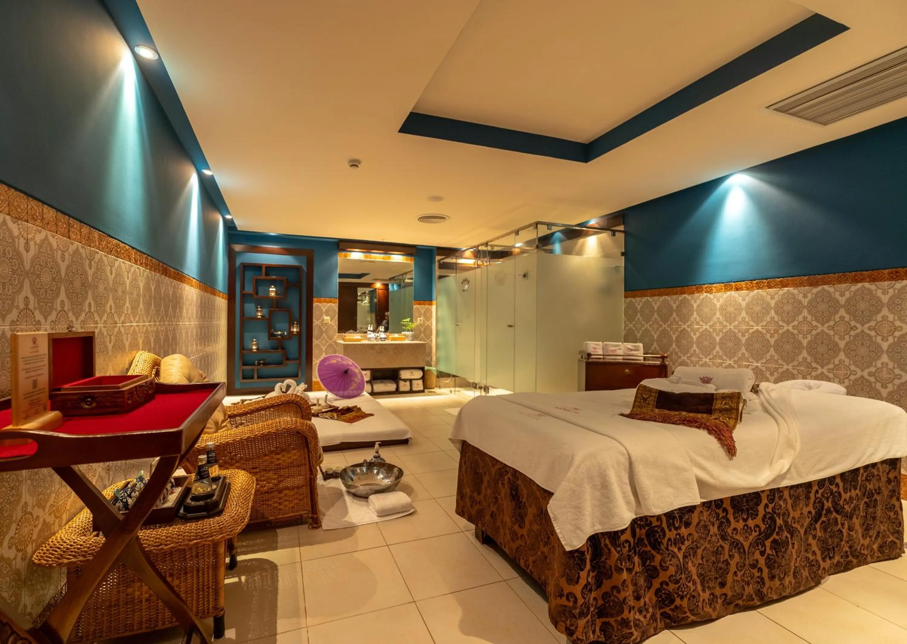 Spa and wellness centre/facilities, Bed in Islamabad Serena Hotel