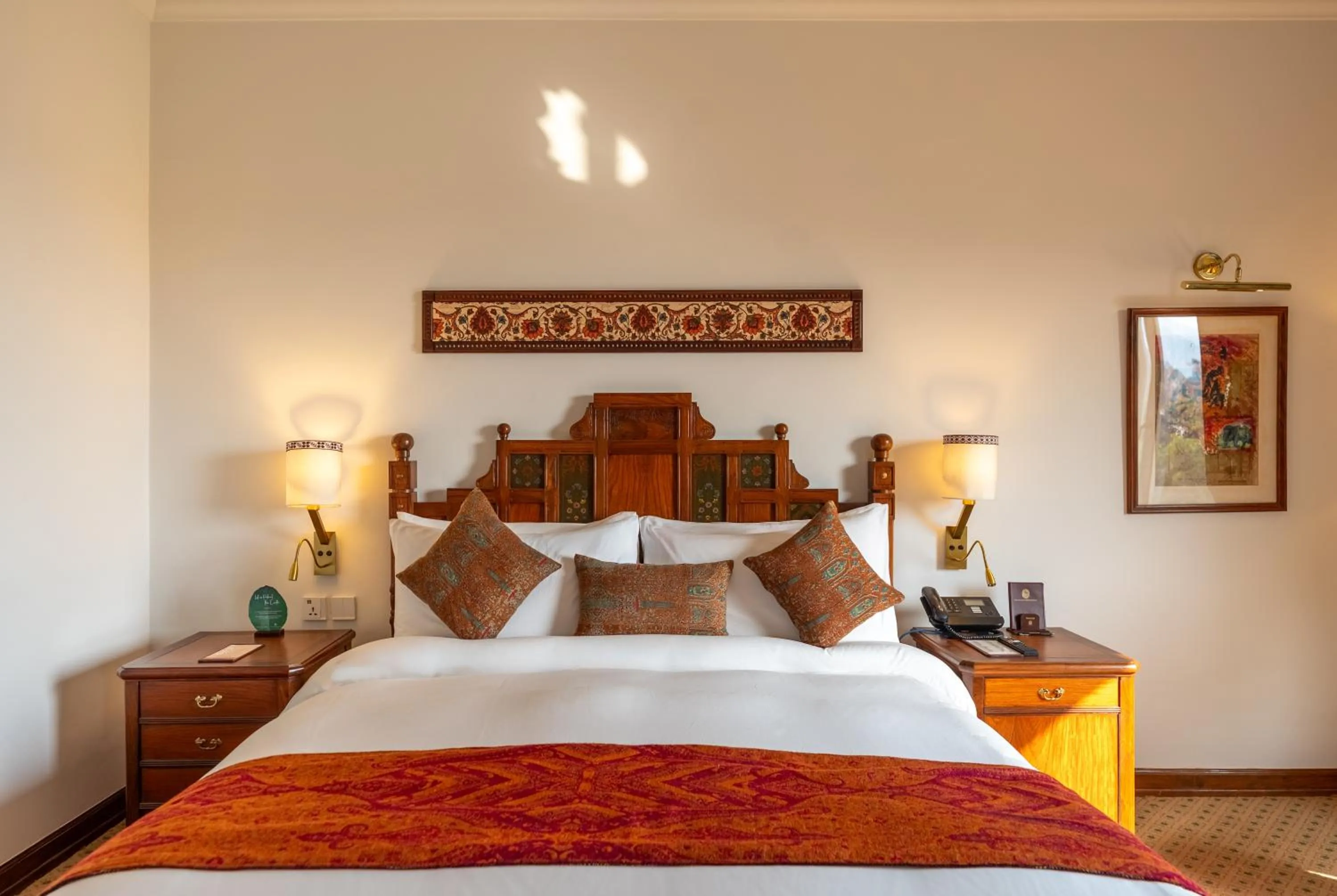 Bed in Islamabad Serena Hotel