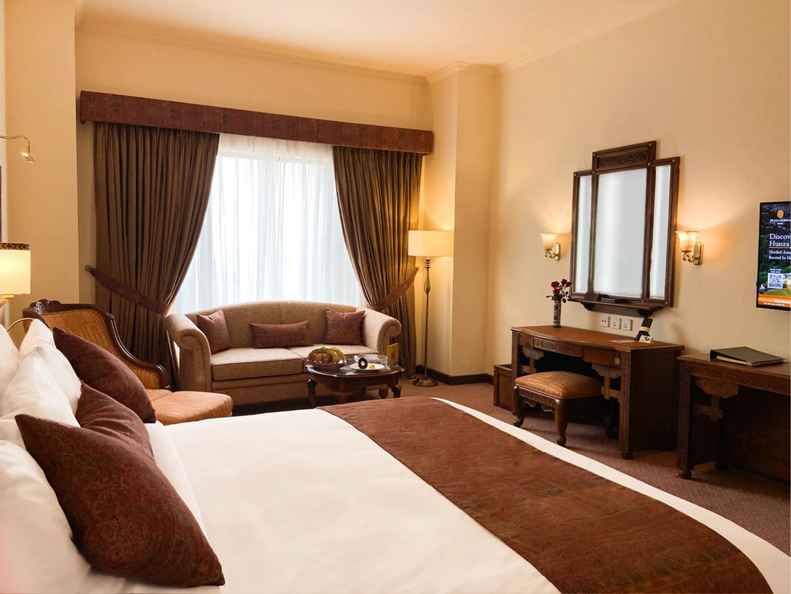 Bed in Islamabad Serena Hotel