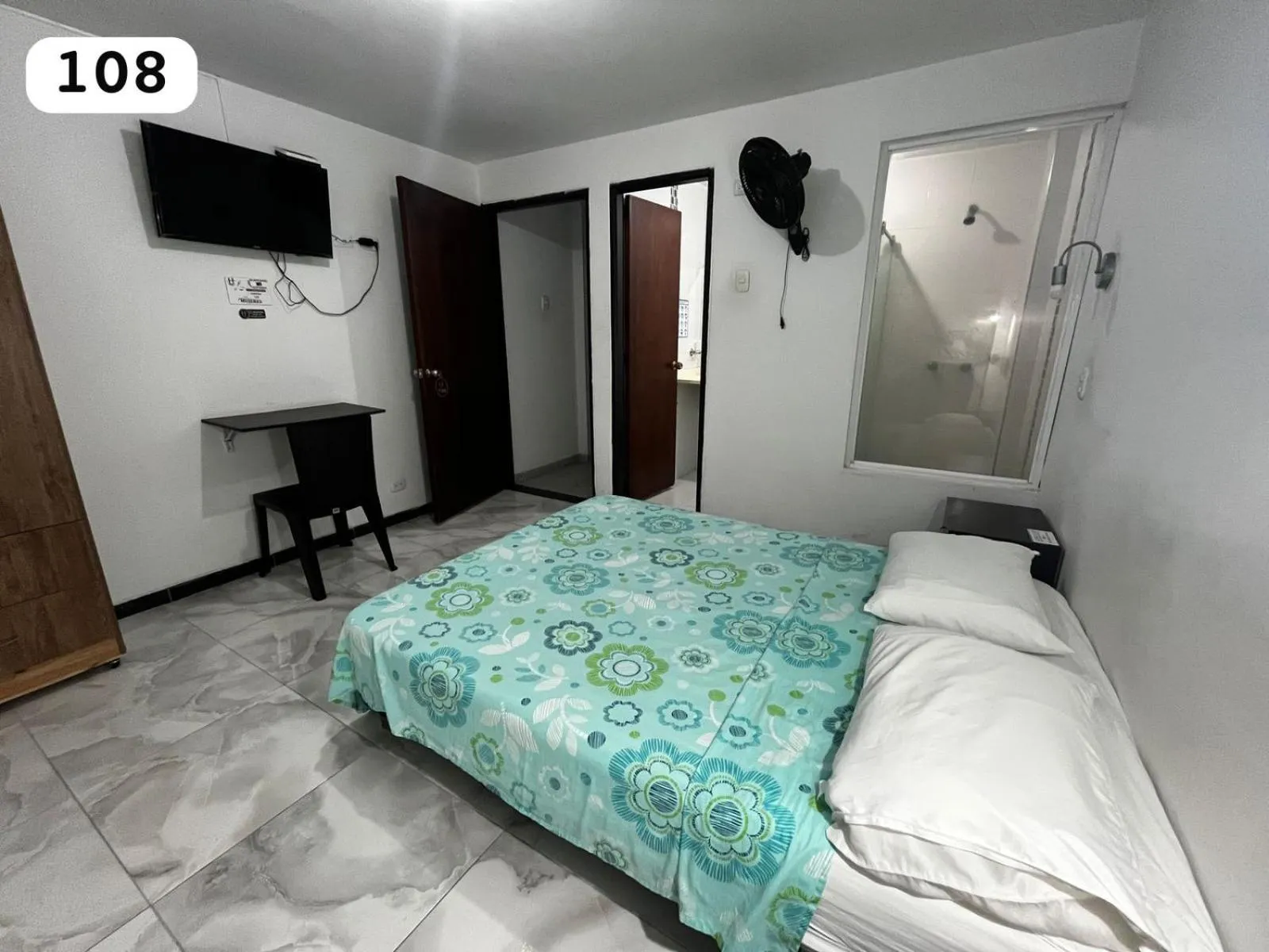 Bed in HIDALGO HOTEL