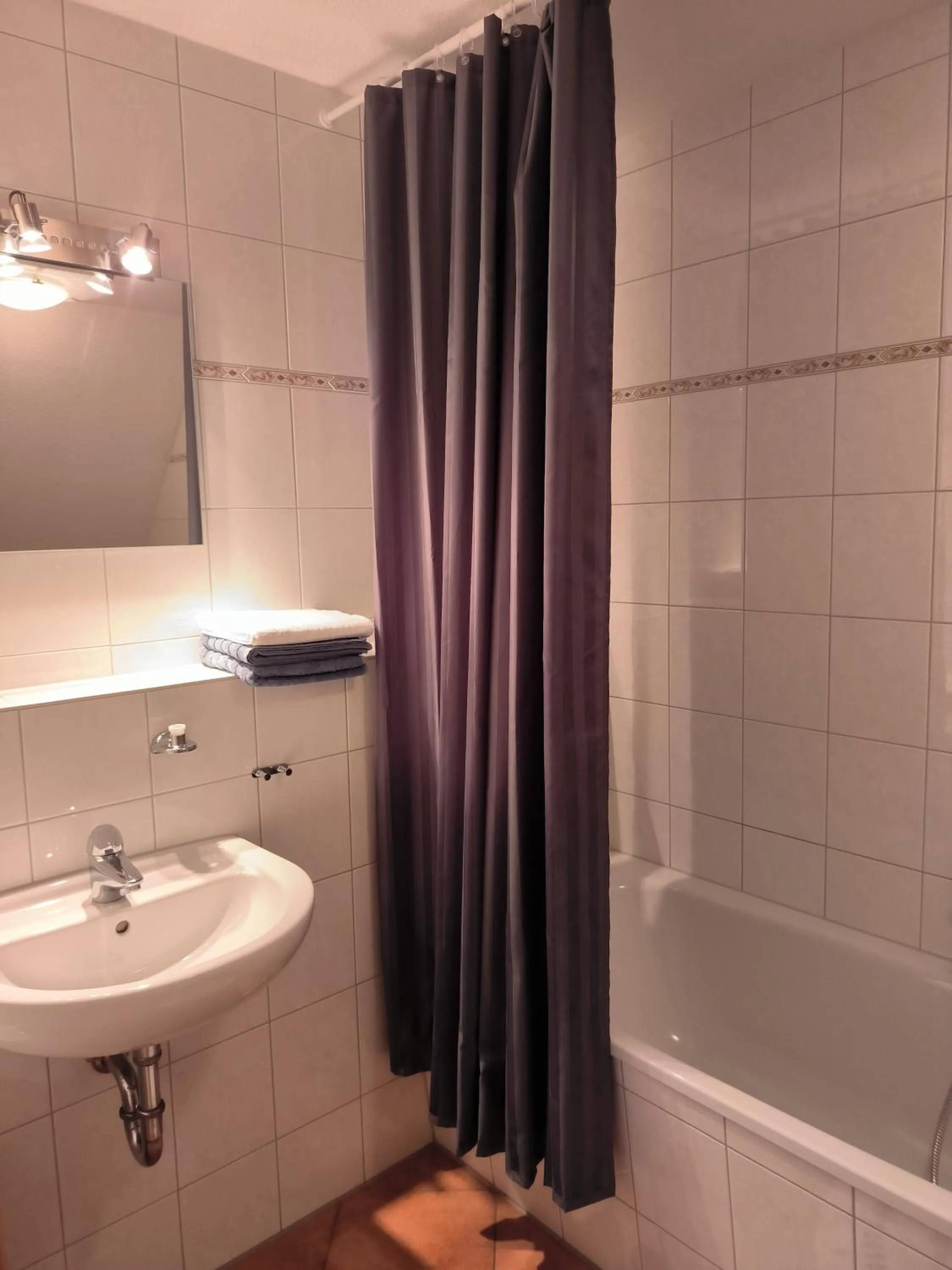 Bath in Ritters Weinstuben