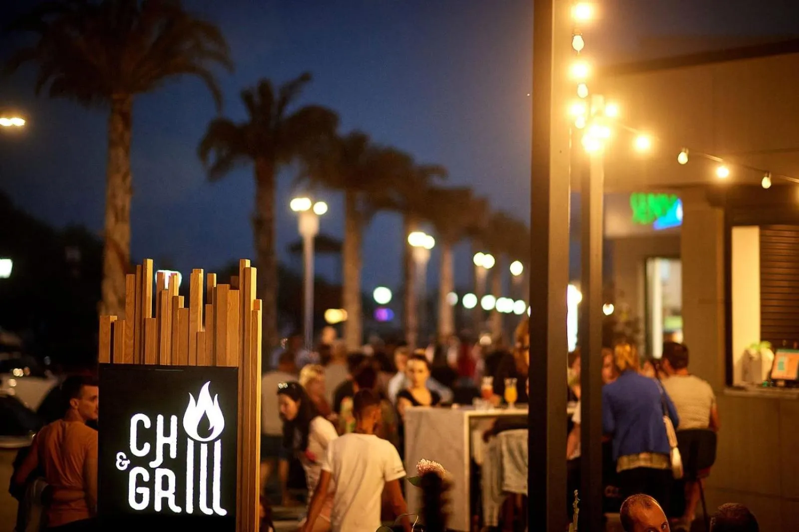 Restaurant/places to eat in Aparthotel Ella Mamaia