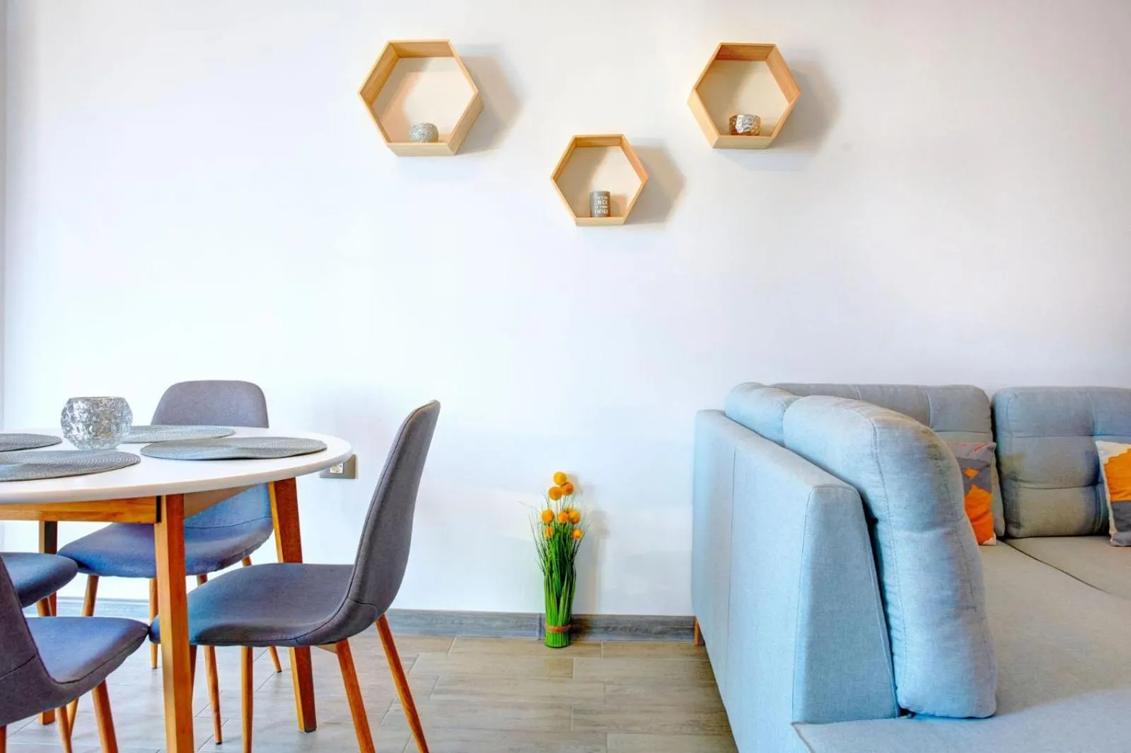 Decorative detail in Aparthotel Ella Mamaia