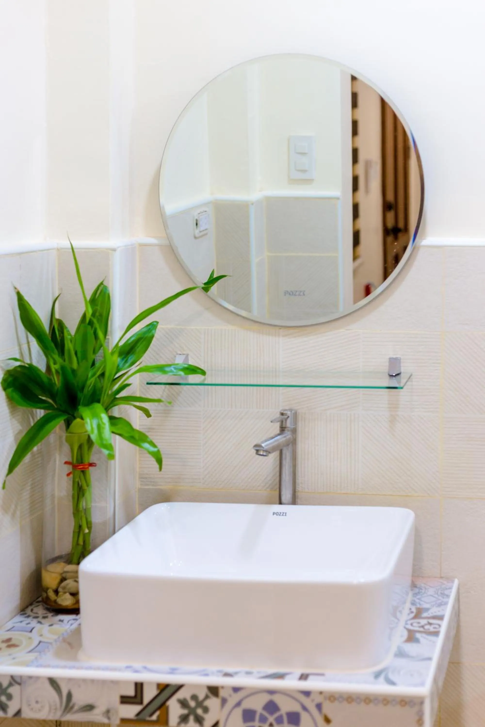 Bathroom in ALONA BEACH SIDE INN