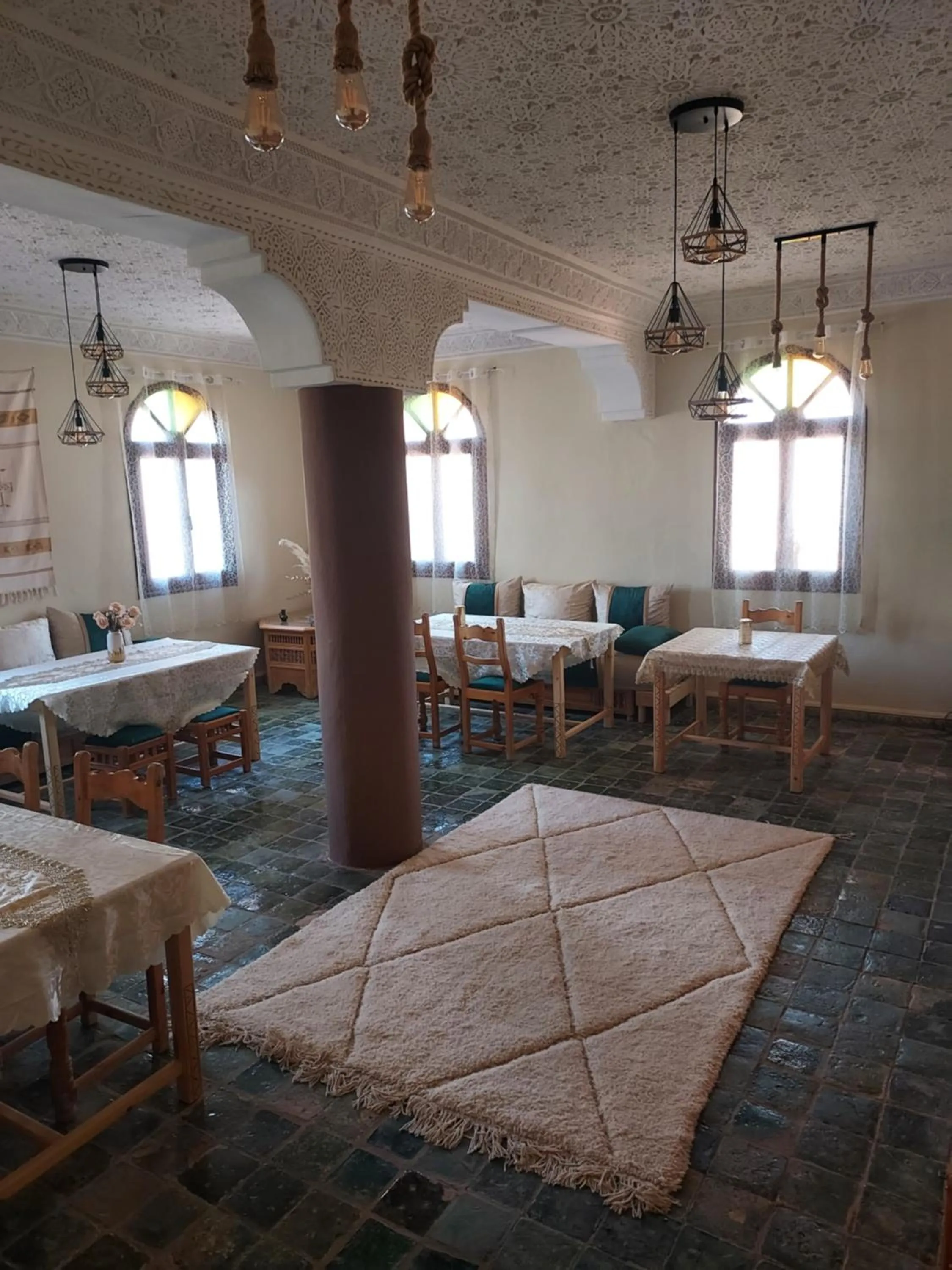 Restaurant/places to eat in Riad ma bonne étoile