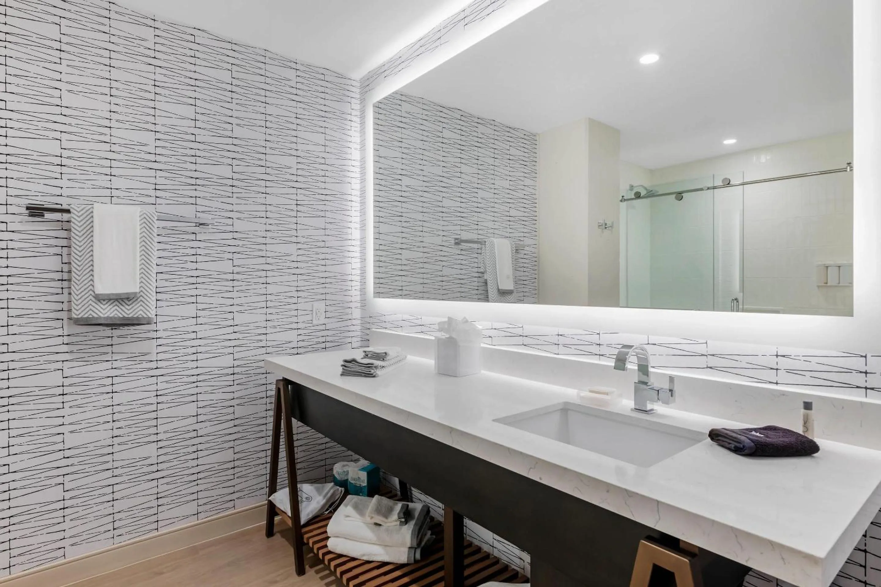 Bedroom in Cambria Hotel Austin Downtown