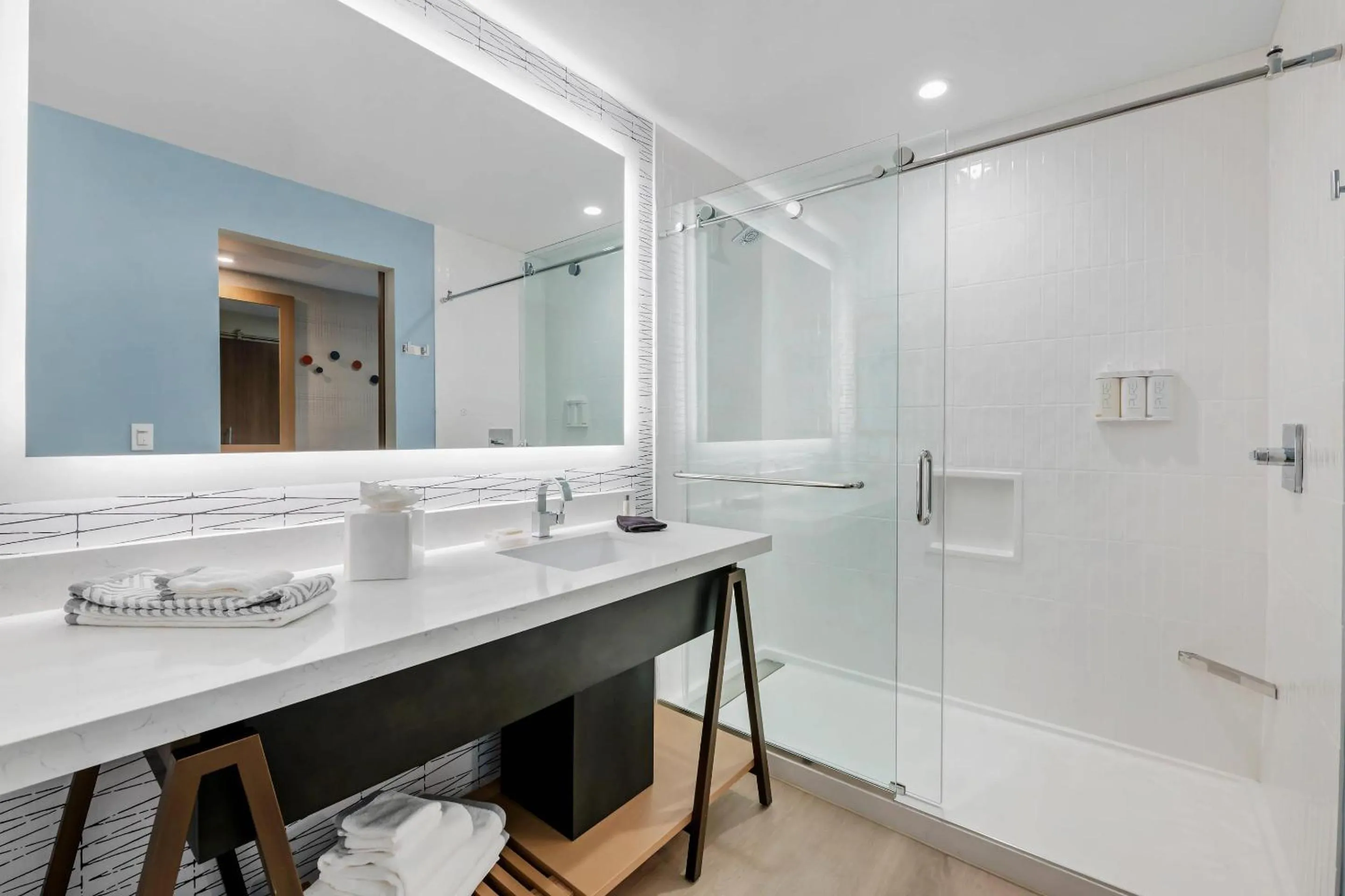 Bedroom in Cambria Hotel Austin Downtown