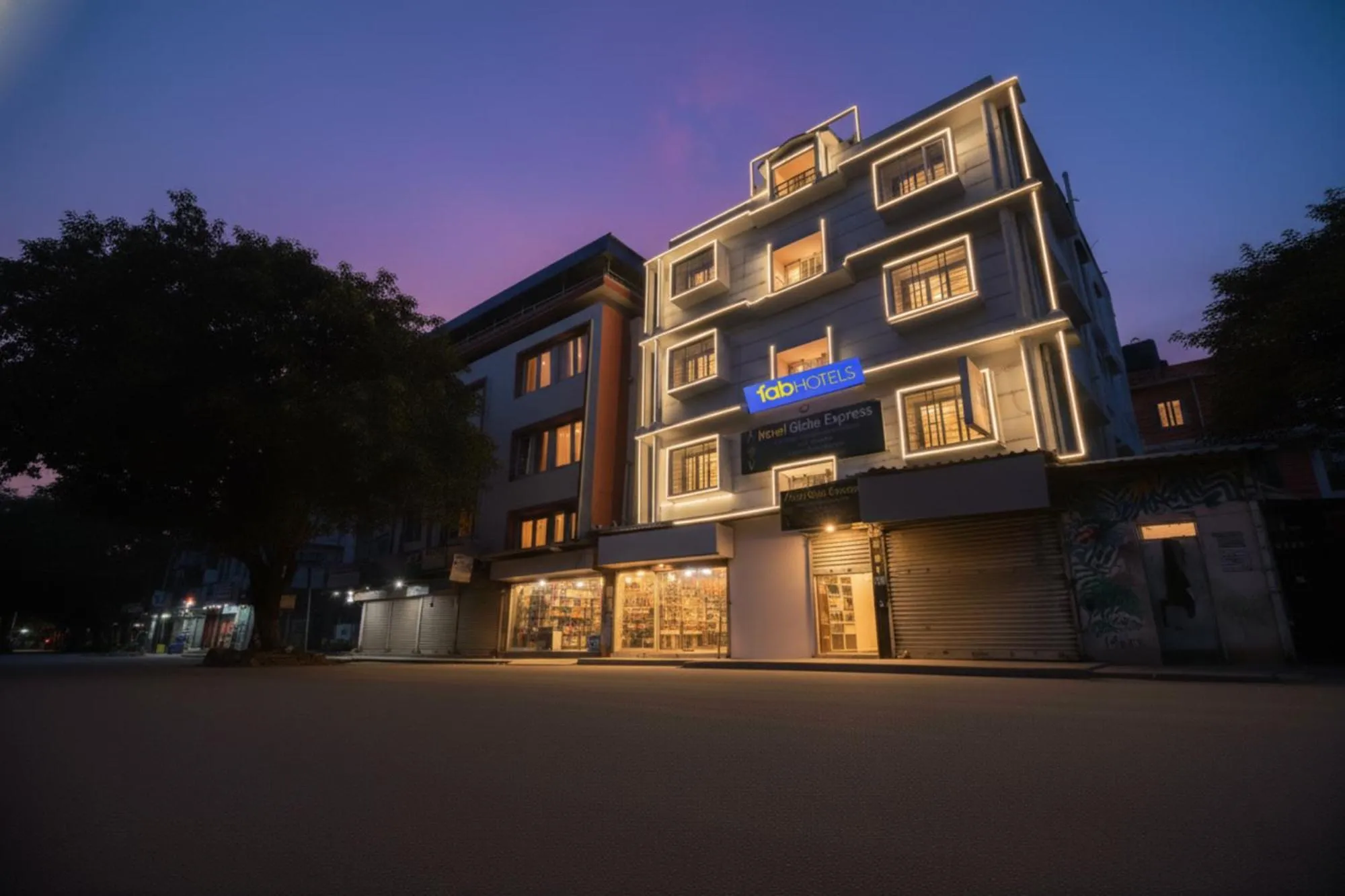 Property building in FabHotel Globe Express - Nr Ruby Hospital