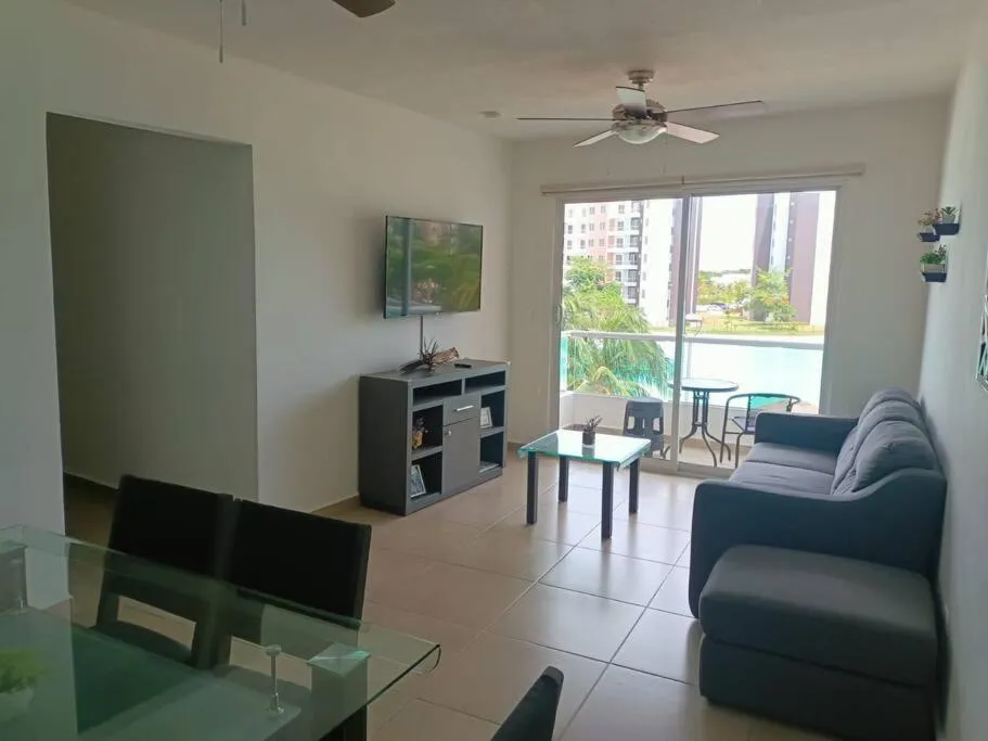 TV and multimedia in Beautiful condo in Cancun! Dreams Lagoon
