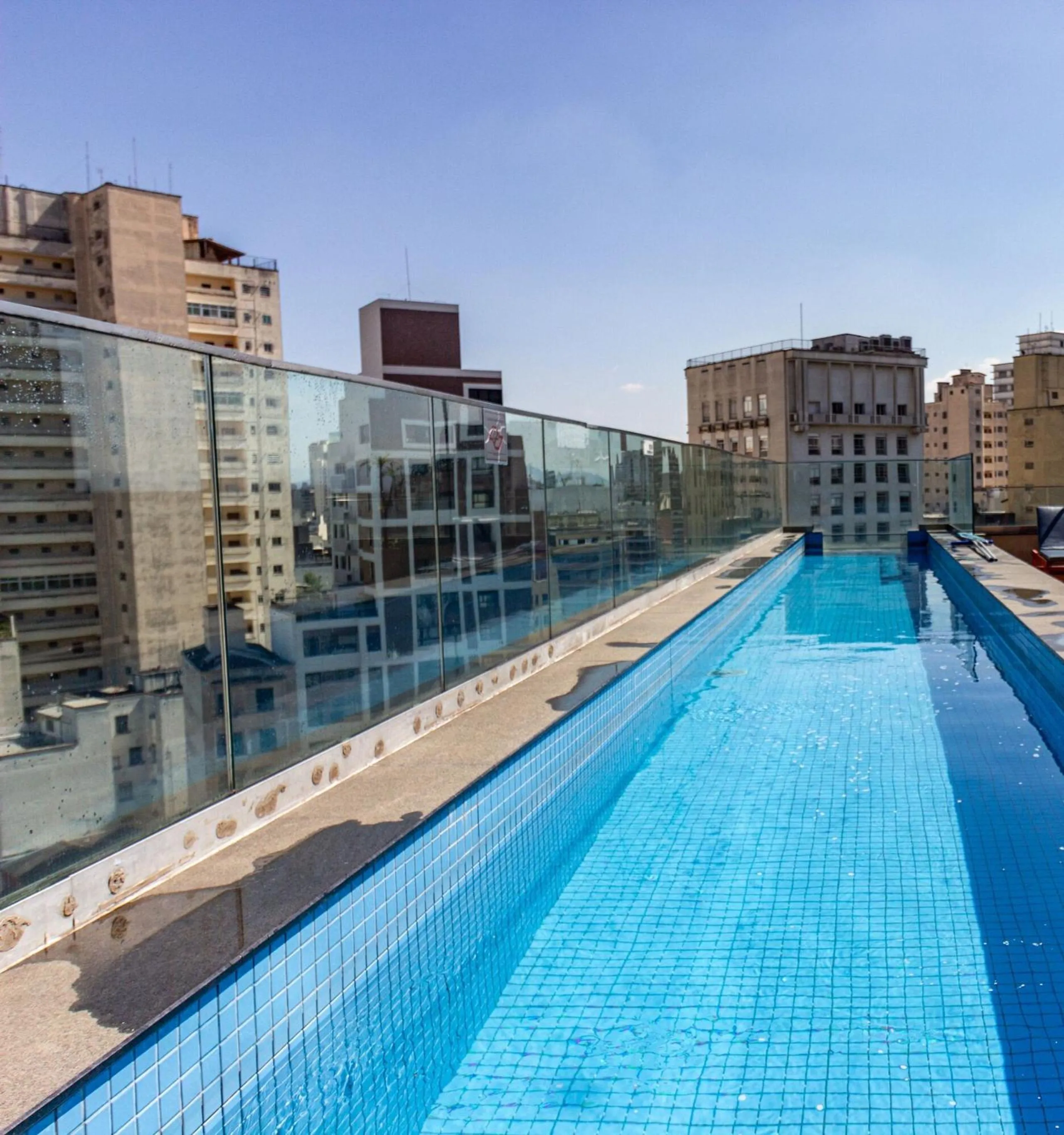 Swimming pool in Xtay BK30 Largo do Arouche - Estúdios aconchegantes e funcionais a 300m do metrô República