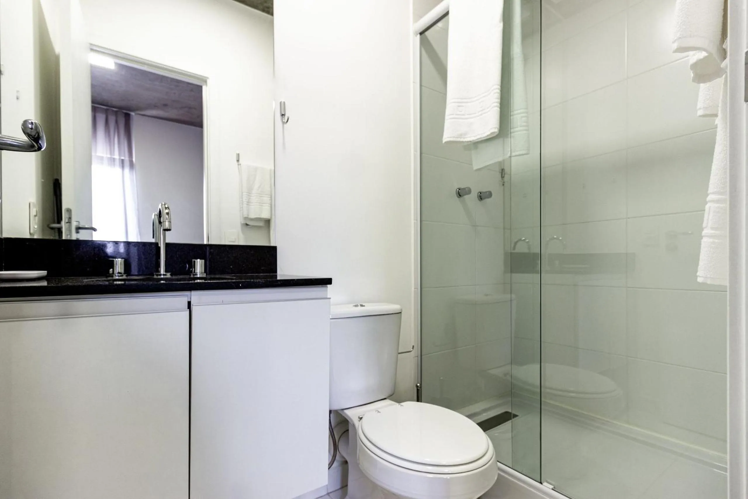 Toilet in Xtay BK30 Largo do Arouche - Estúdios aconchegantes e funcionais a 300m do metrô República