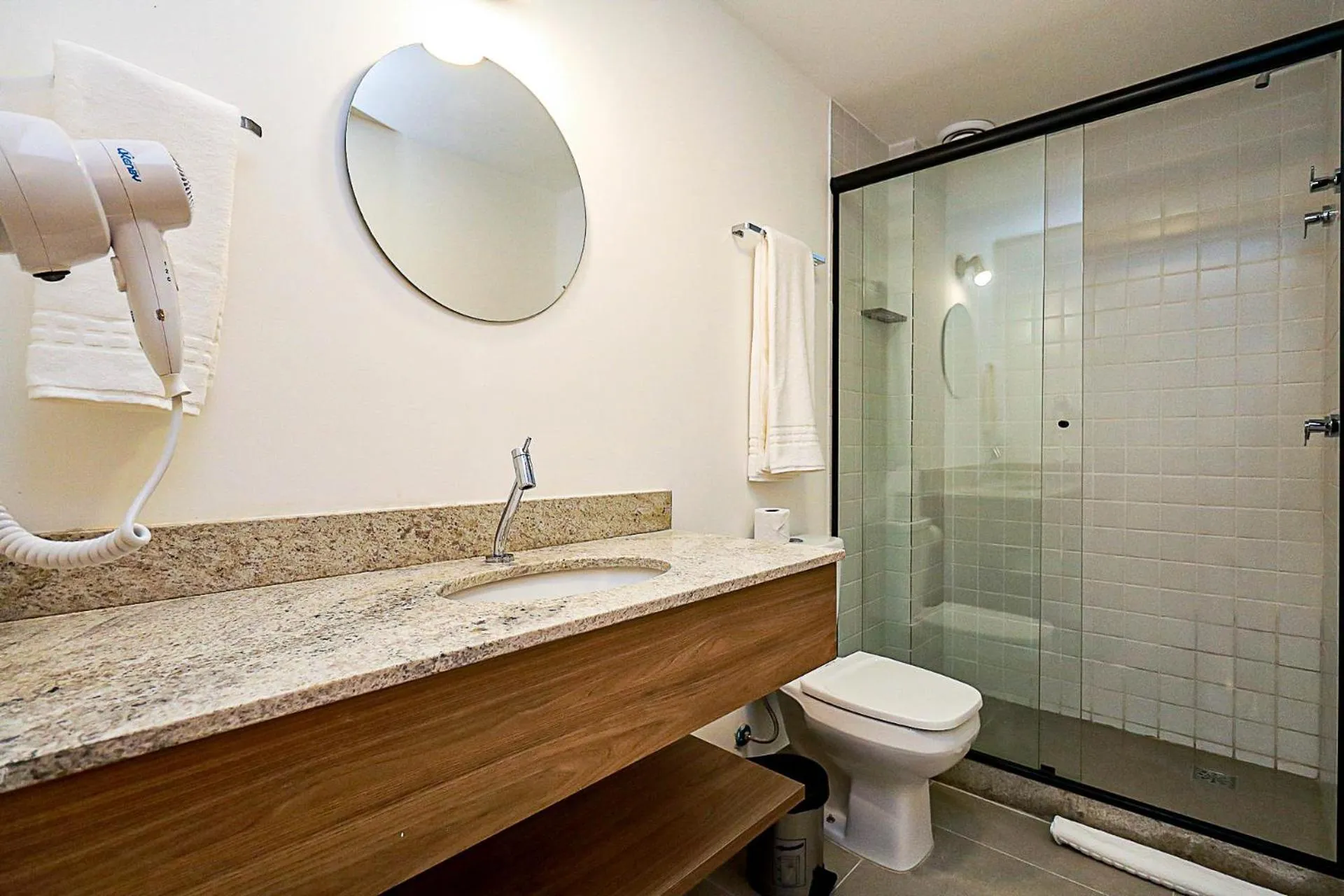 Bathroom in 360 Rio Santos Dumont