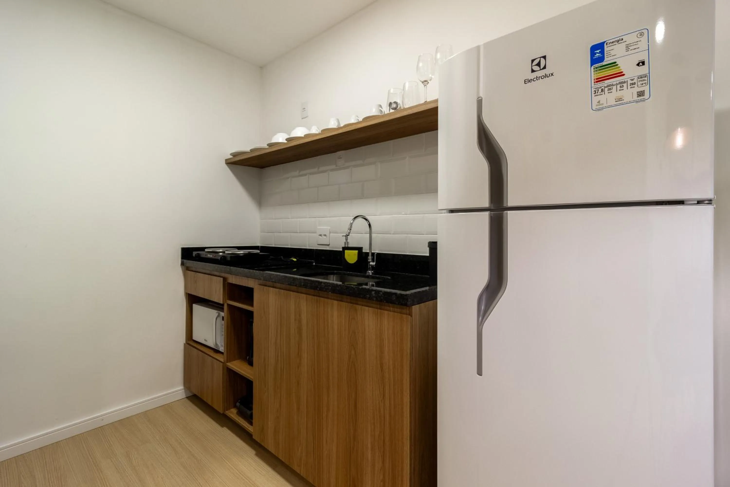 Kitchen or kitchenette in 360 Rio Santos Dumont