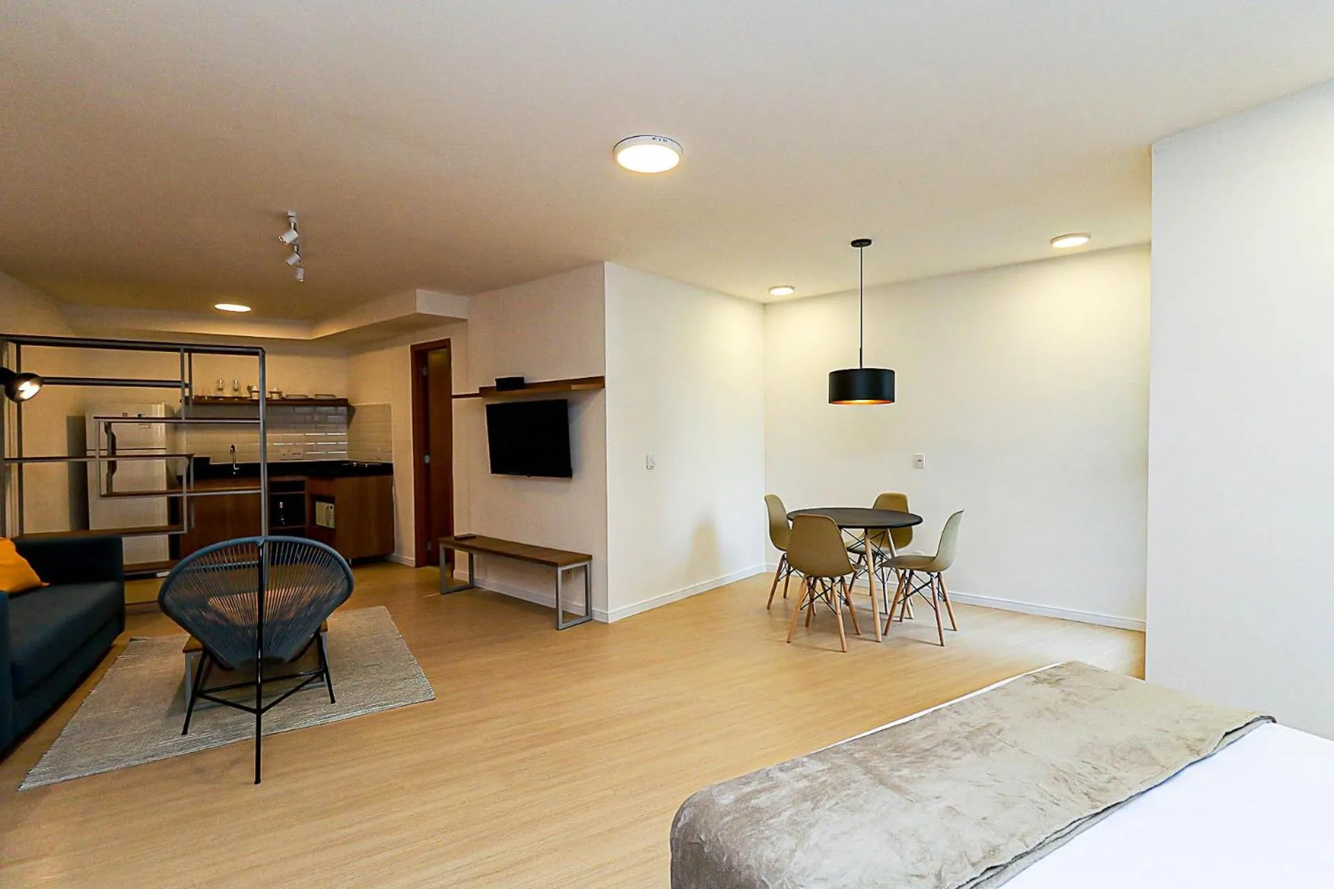 Seating area, Bed in 360 Rio Santos Dumont