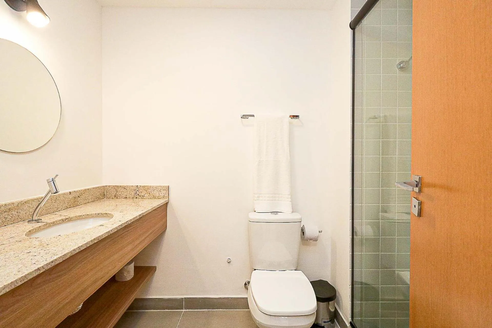 Bathroom in 360 Rio Santos Dumont