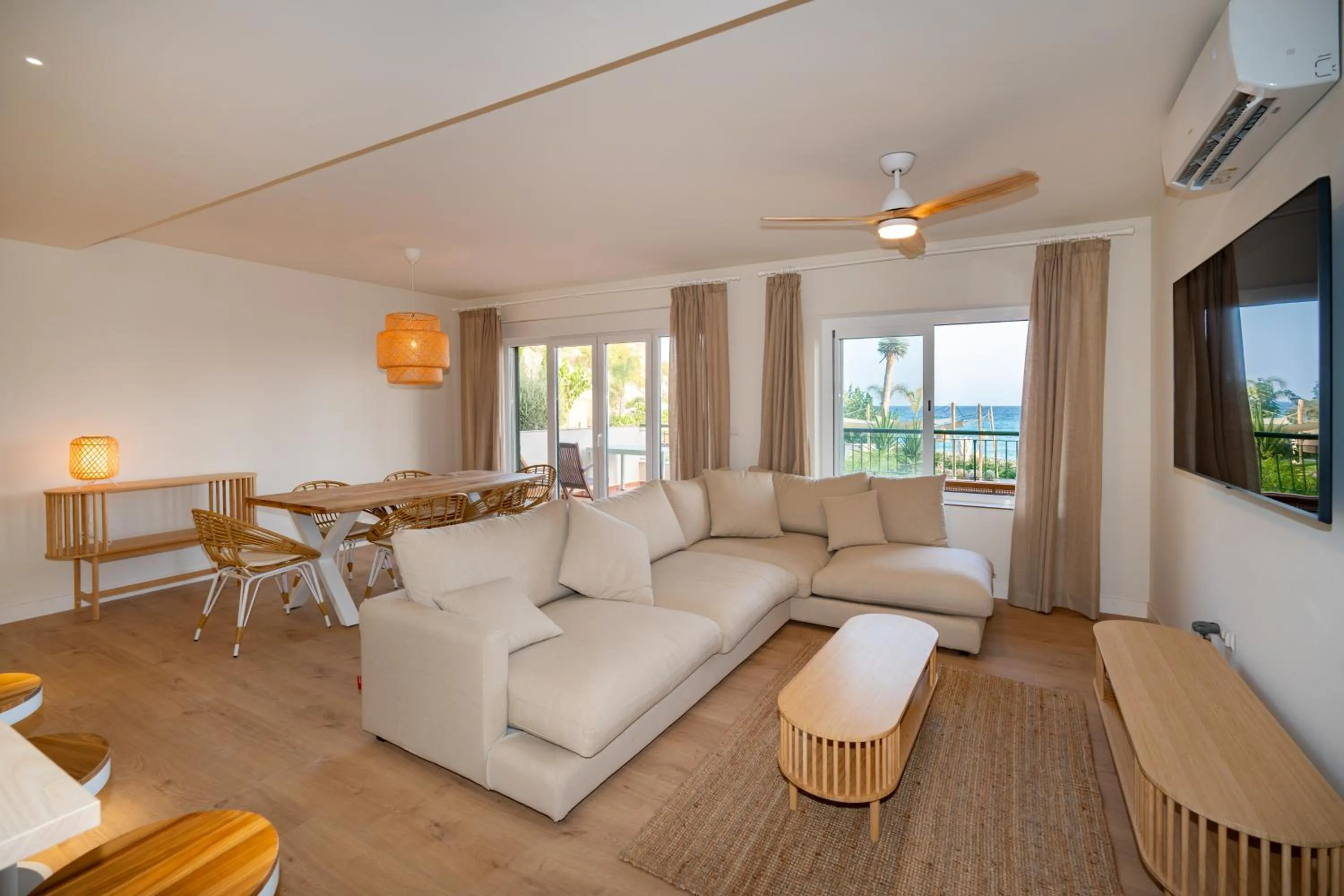 TV and multimedia in Paradisun Villajoyosa - Adults Only Recommended