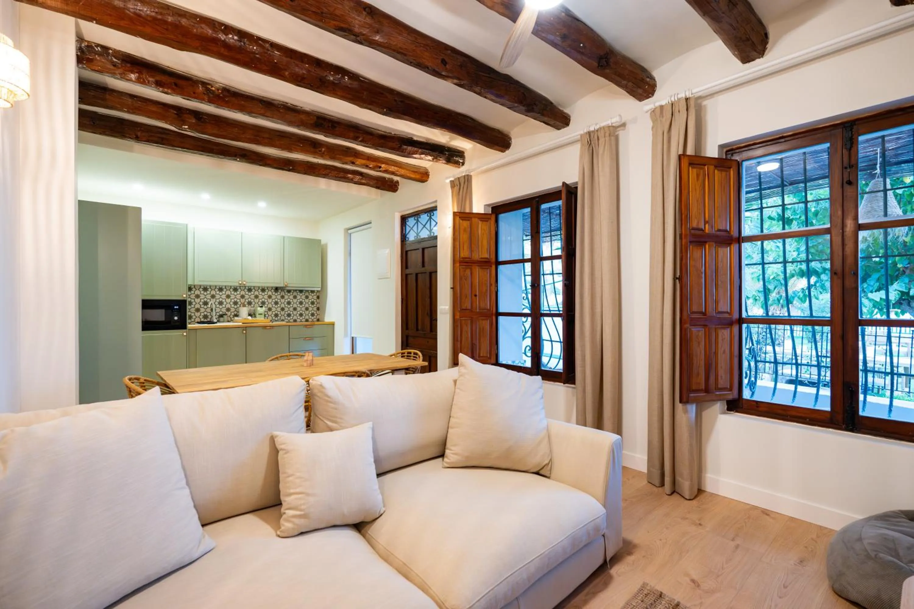 Kitchen or kitchenette in Paradisun Villajoyosa - Adults Only Recommended