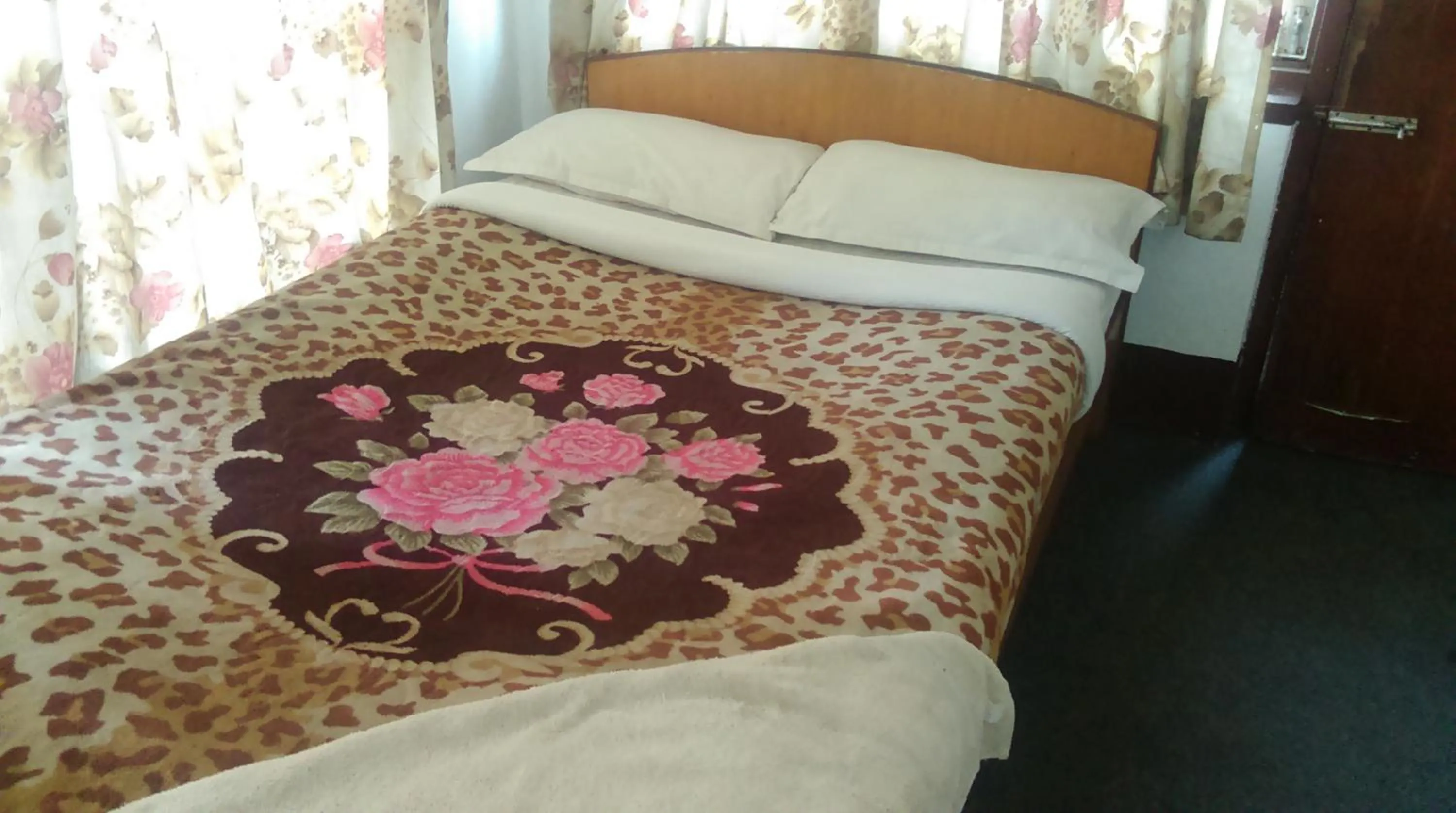 Bed in Hotel Down Town