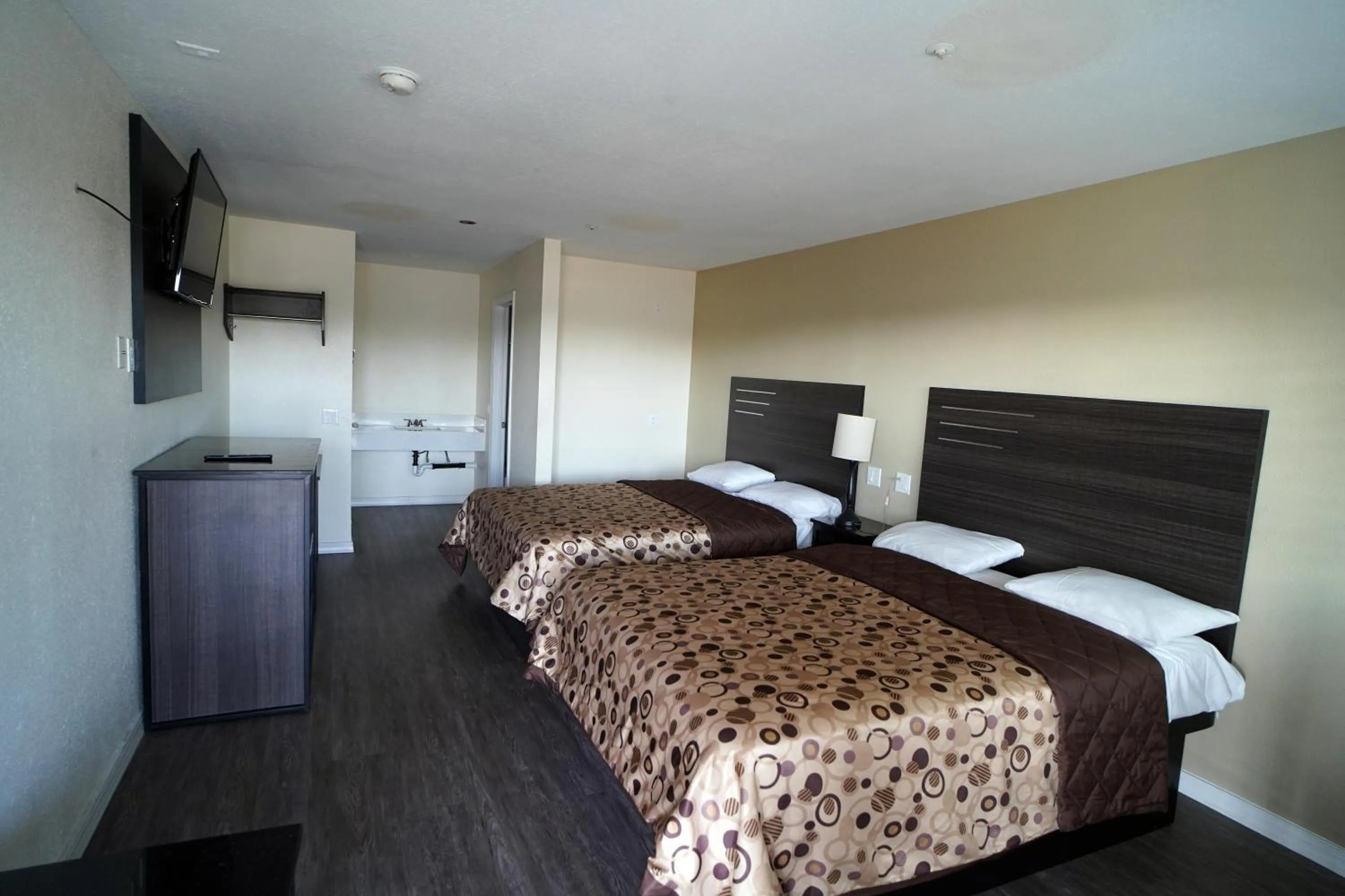 Bed in Airport Stay Motel