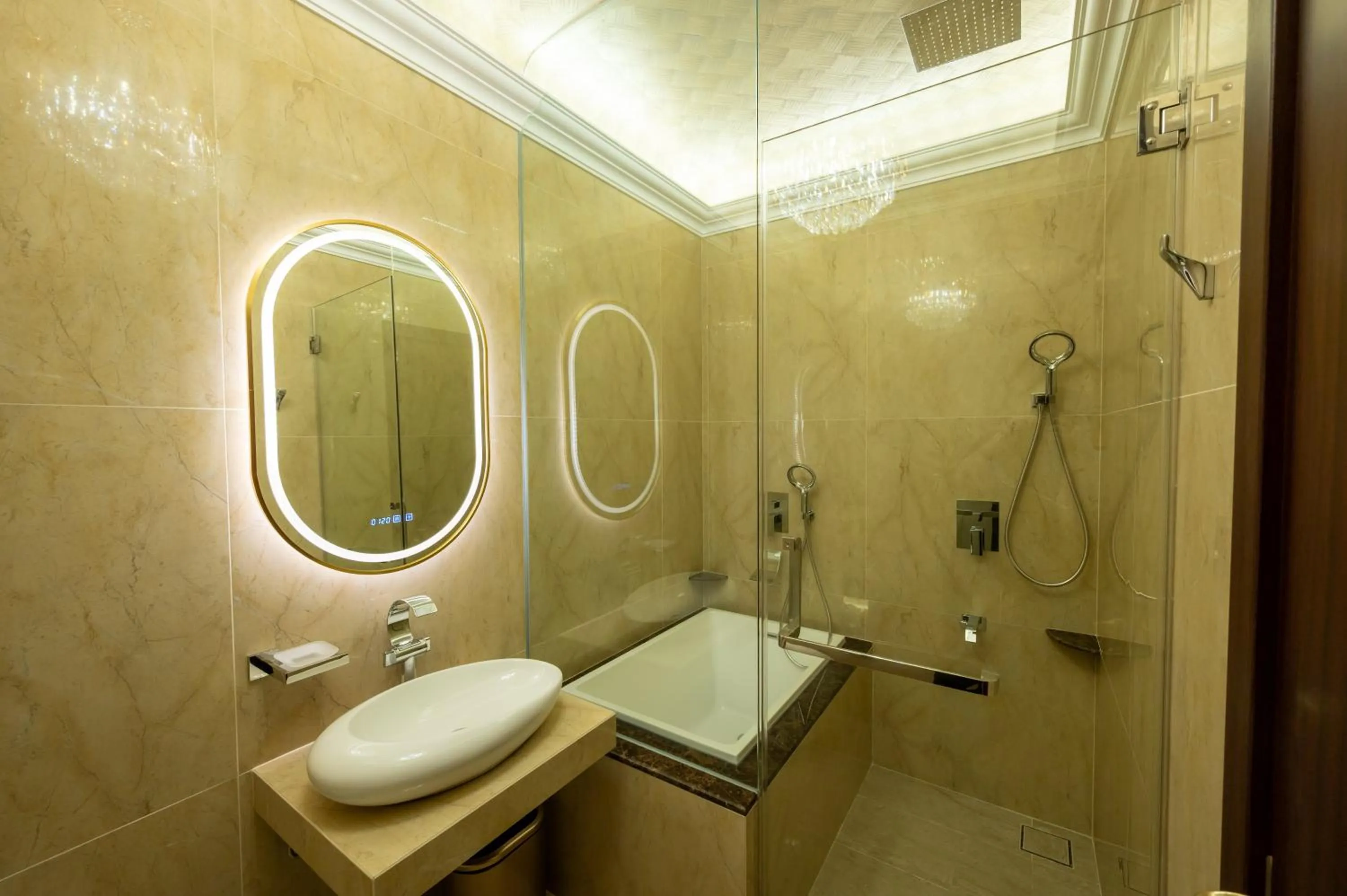 Bathroom in Ritz Residence, Imago Mall Loft B