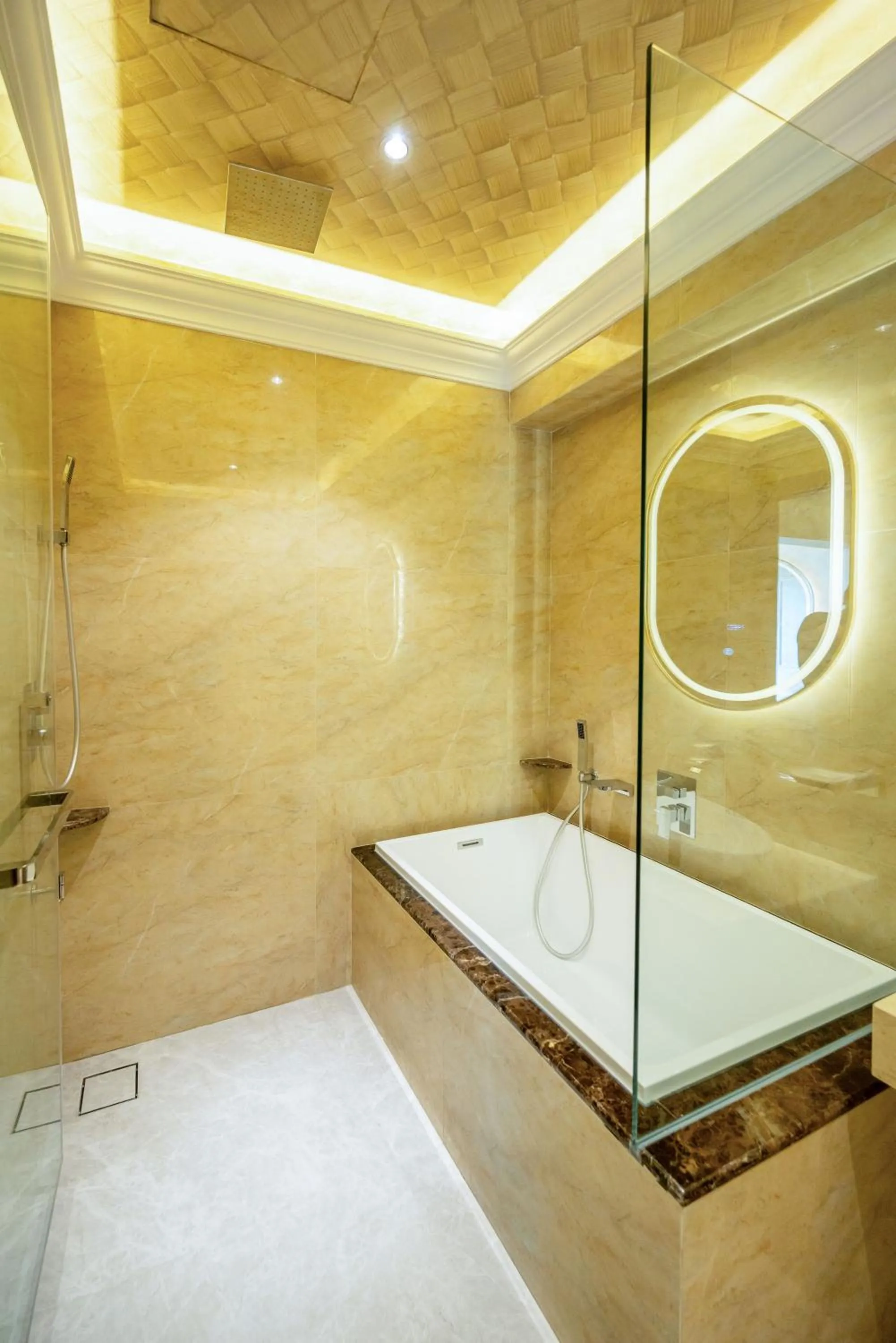 Shower in Ritz Residence, Imago Mall Loft B