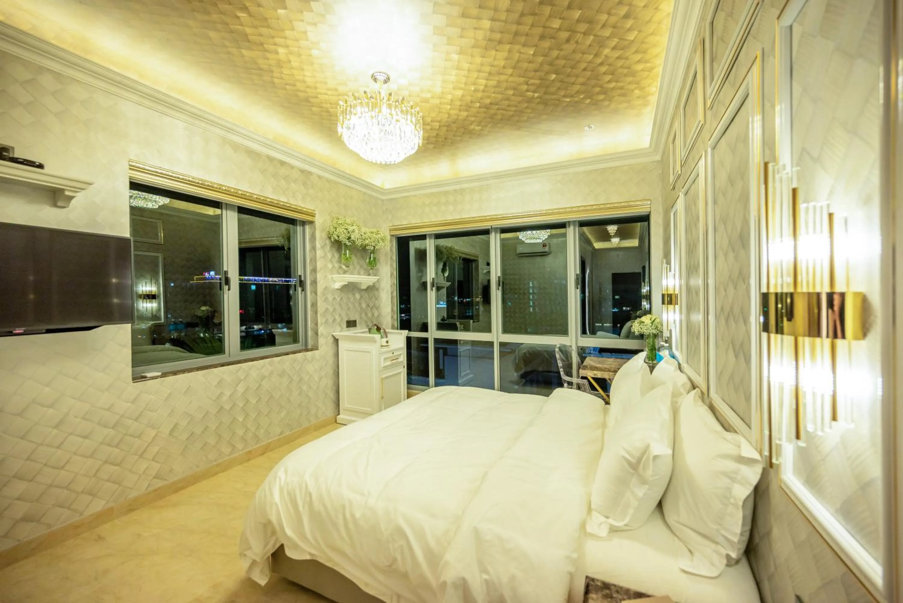Bed in Ritz Residence, Imago Mall Loft B