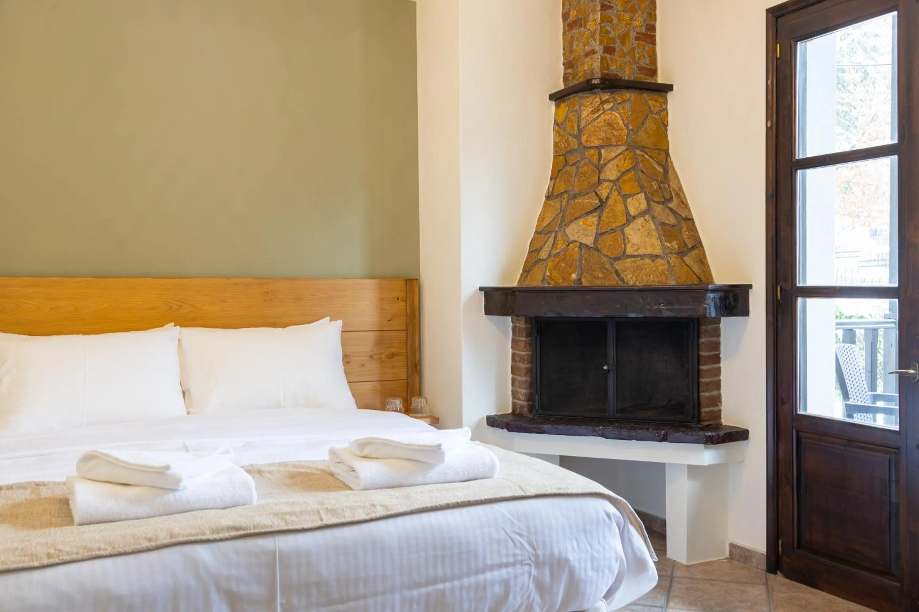 Bed in Hotel Katafigio