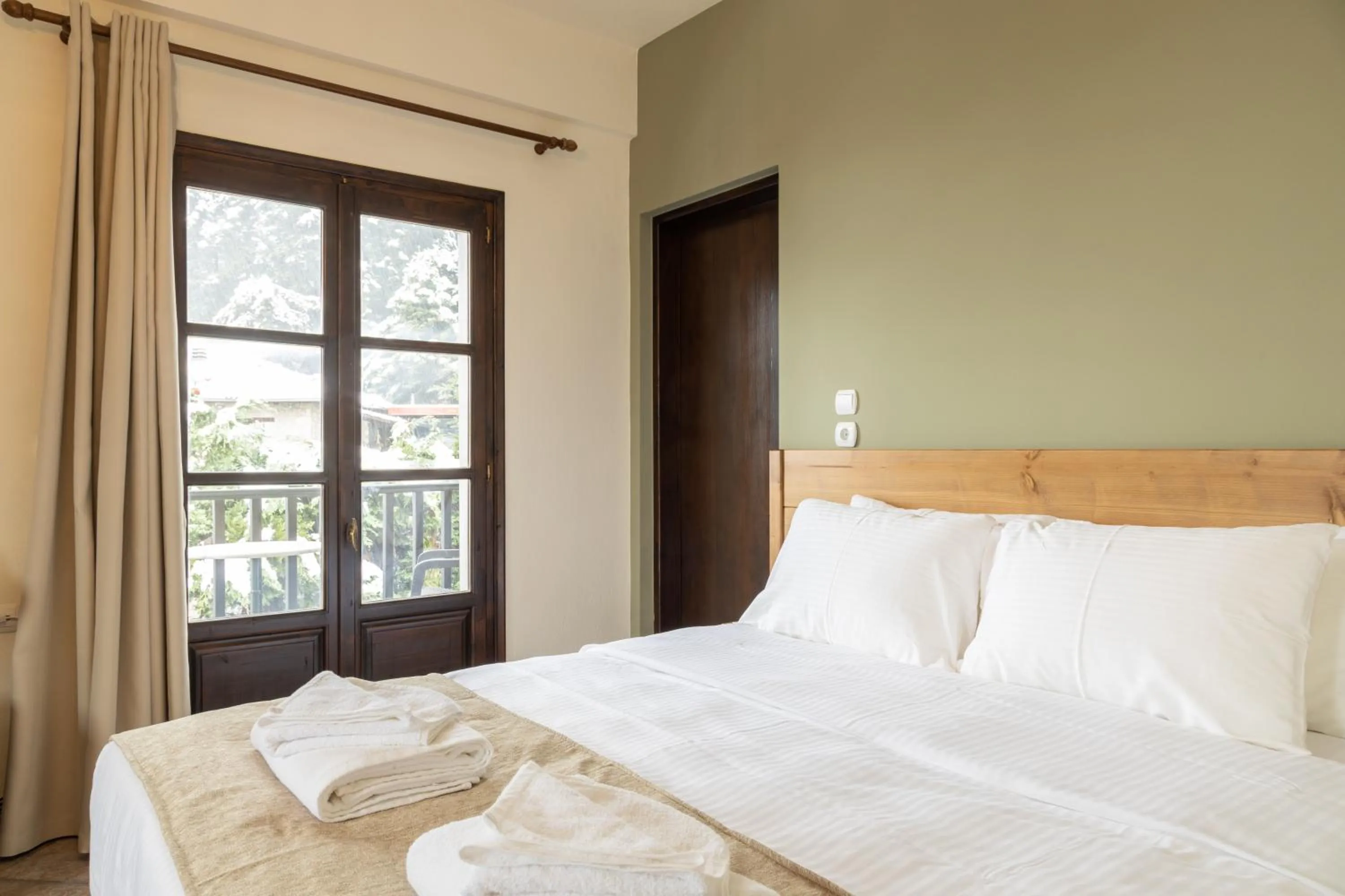 Bed in Hotel Katafigio