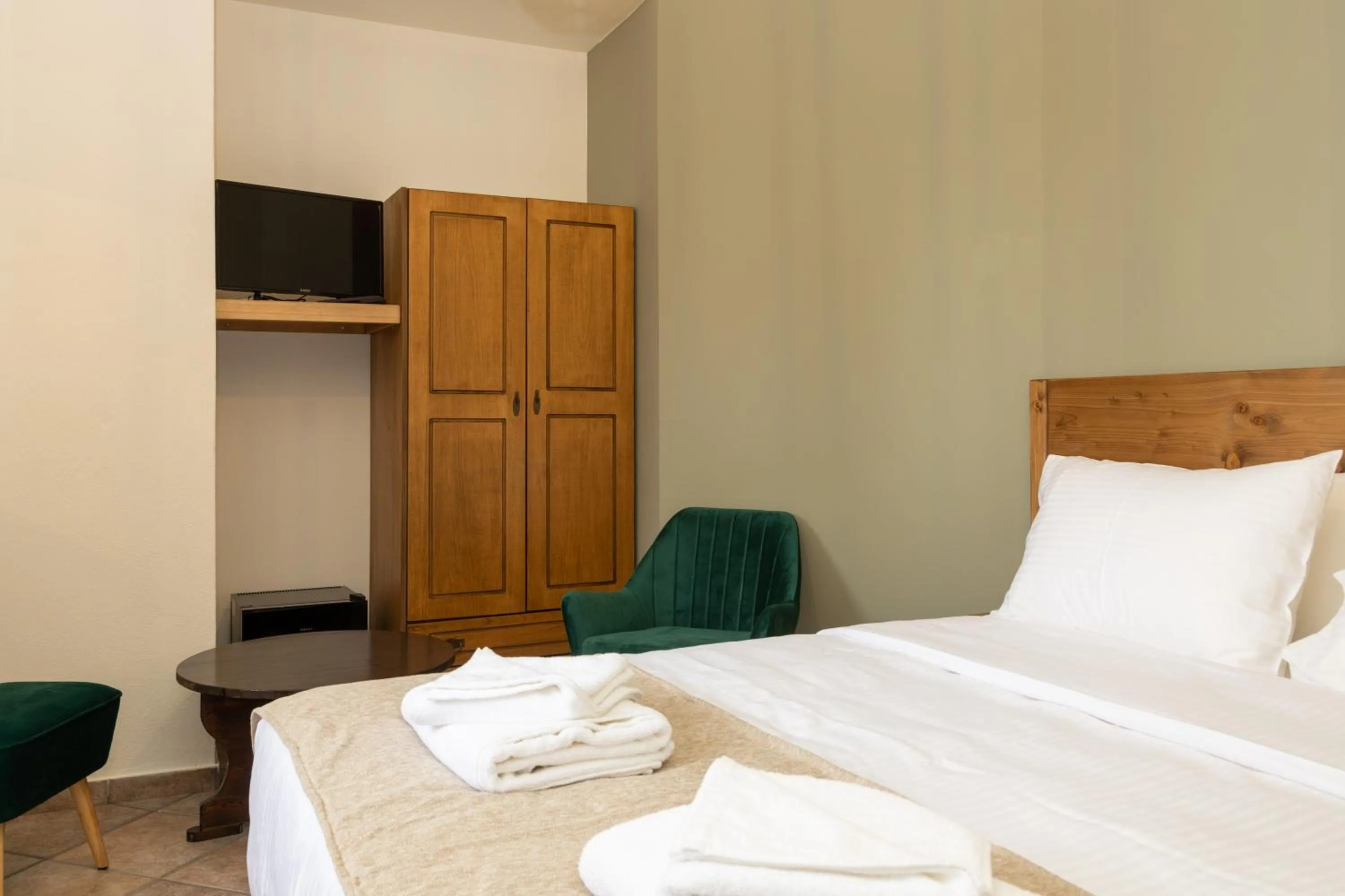 Bed in Hotel Katafigio