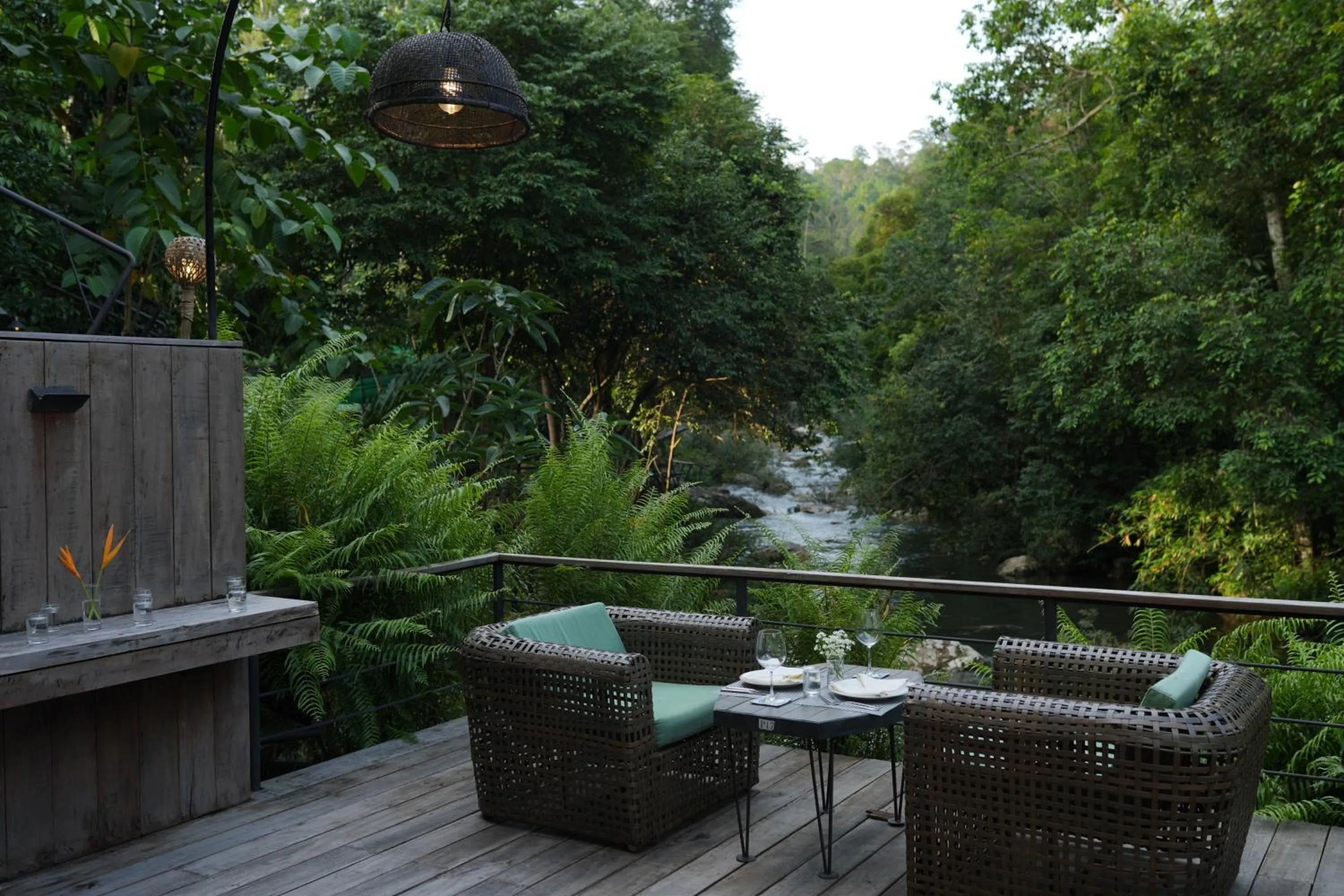 Restaurant/places to eat in Nampien Yorla Pa