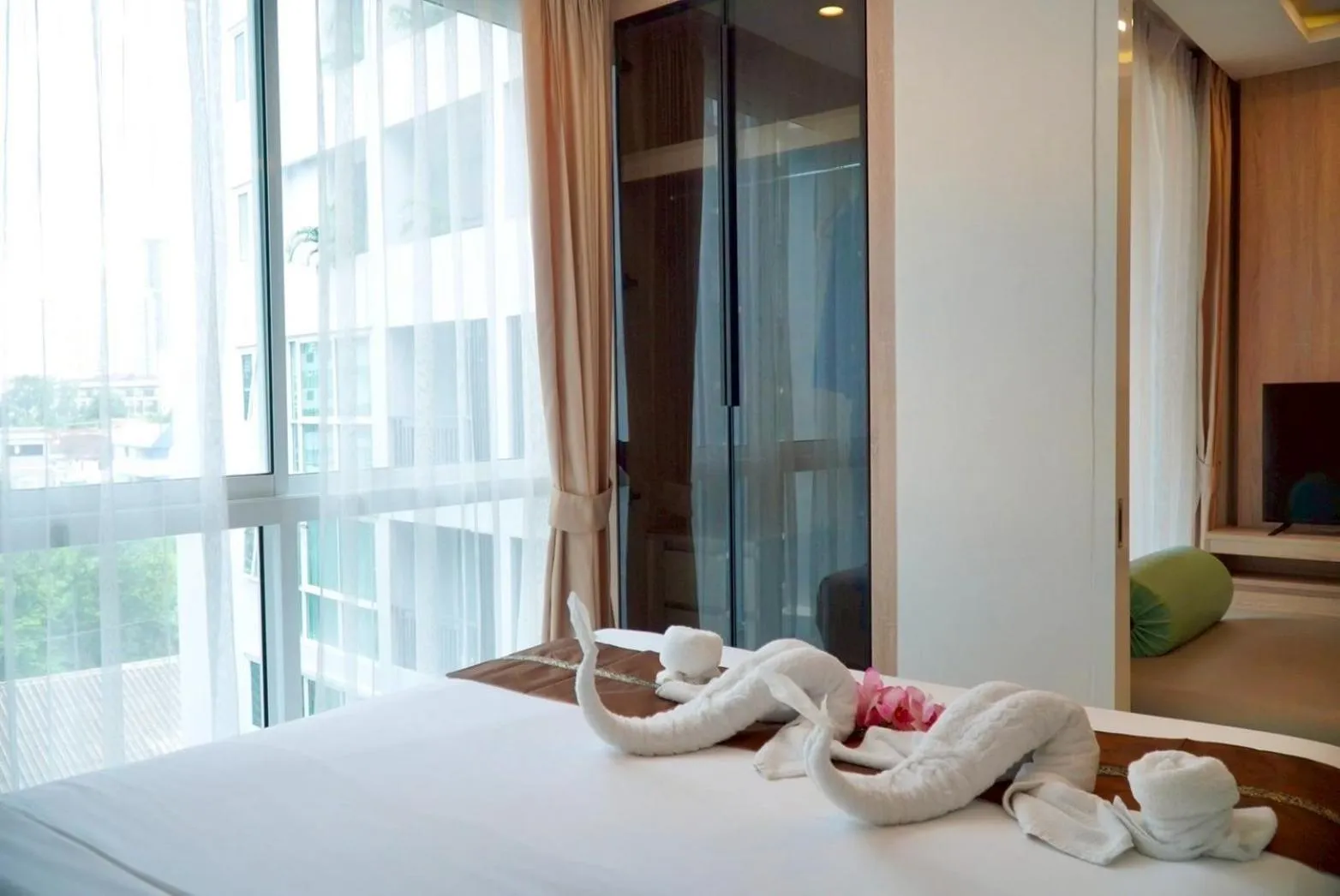 Bed in D Eco Wellness Center