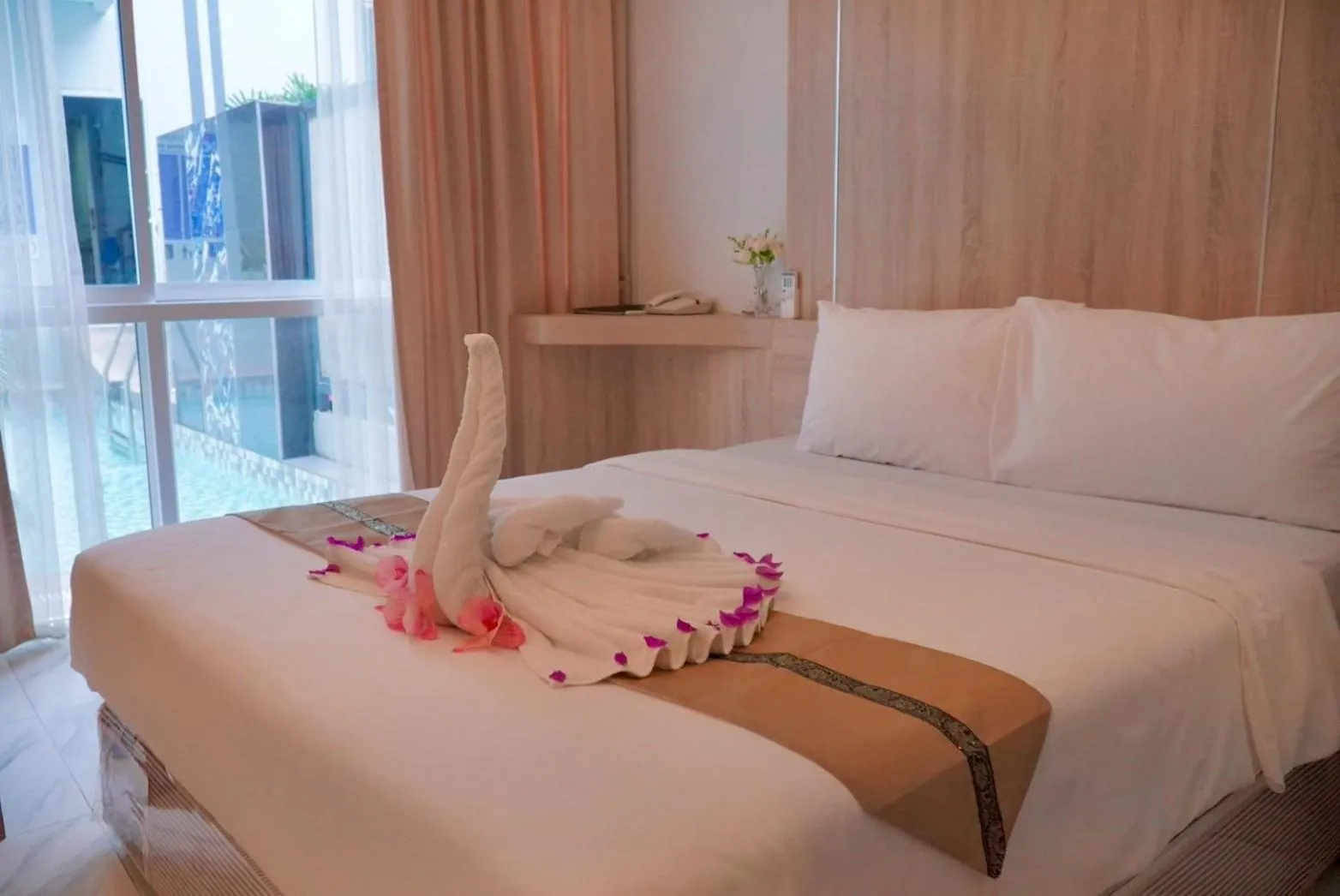 Bed in D Eco Wellness Center