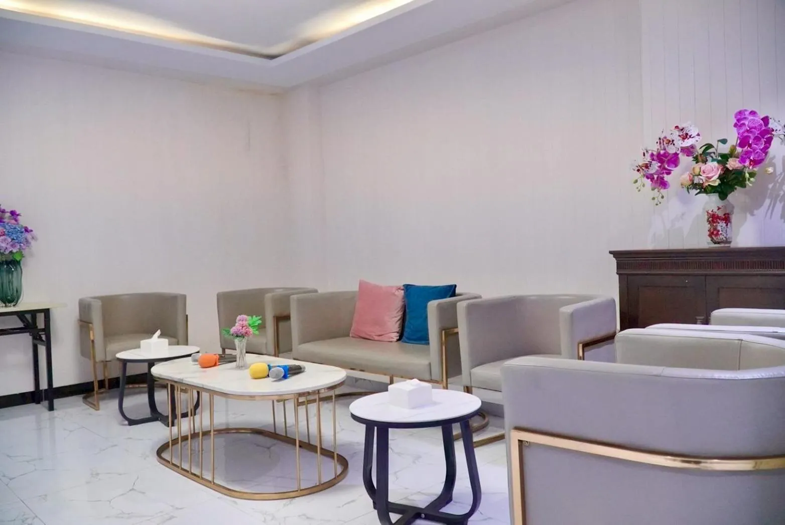 Karaoke in D Eco Wellness Center