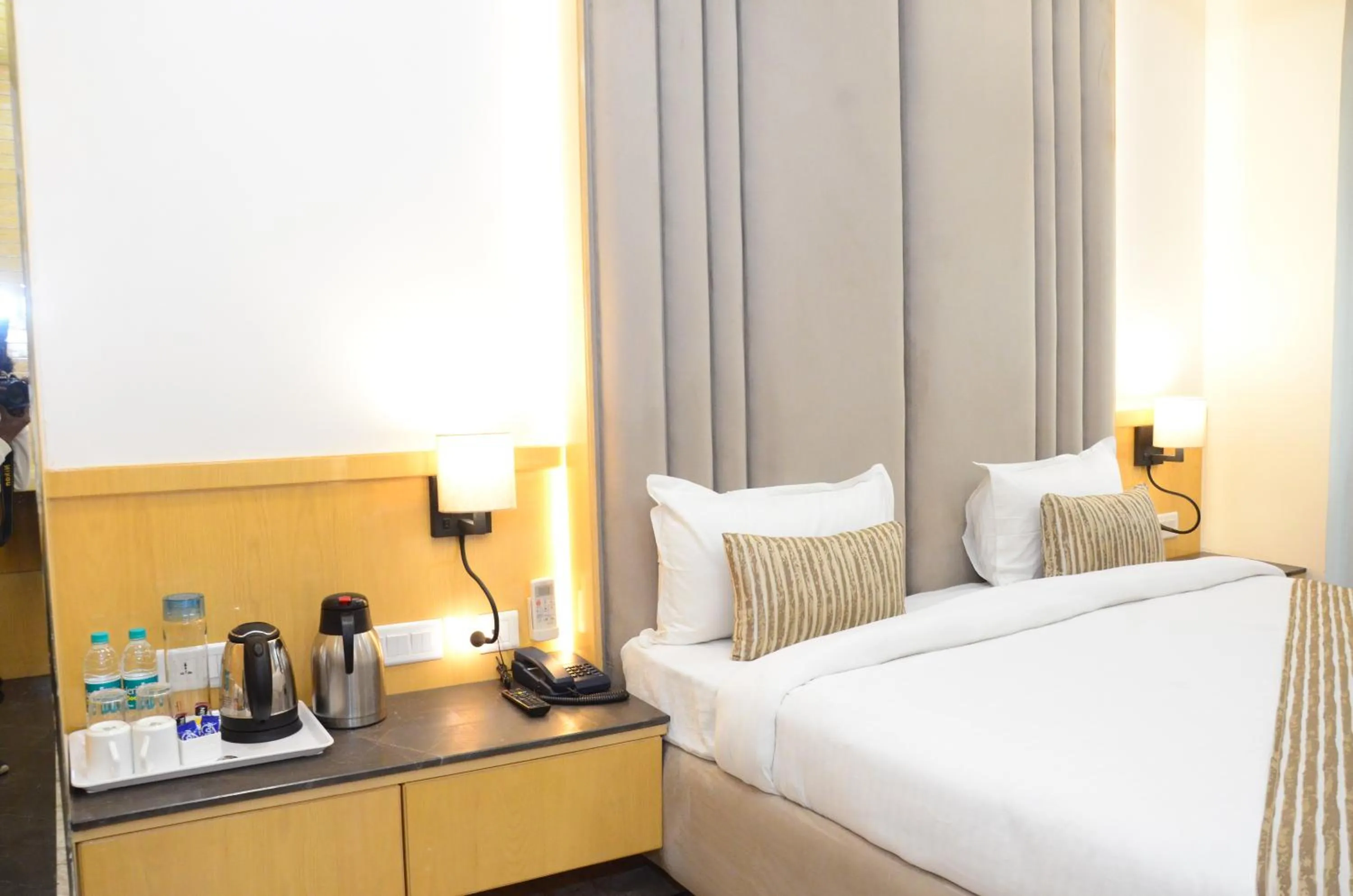 Coffee/tea facilities, Bed in CRYTSAL RESIDENCY