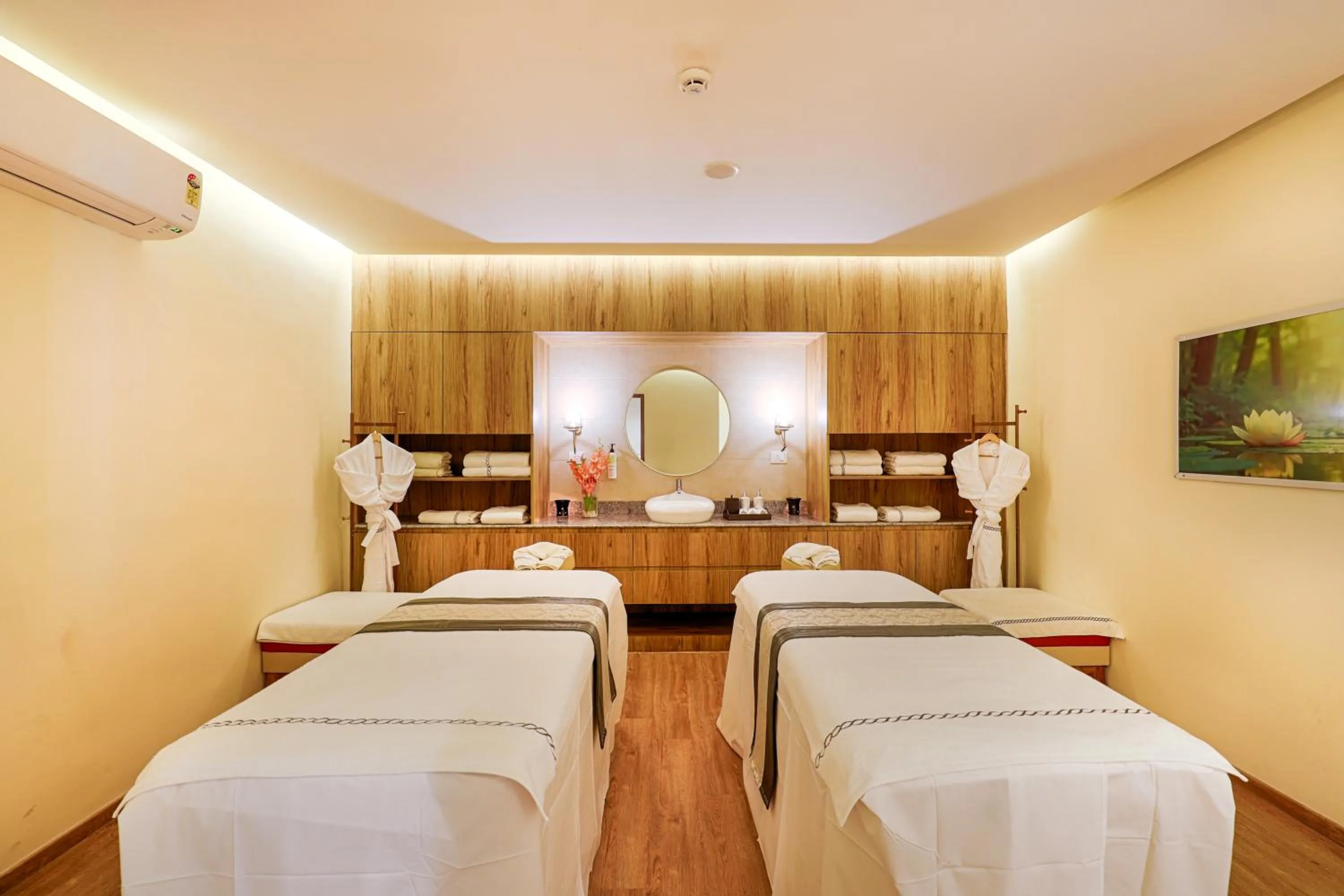 Spa and wellness centre/facilities, Bed in Club Mahindra Golden Landmark, Mysuru