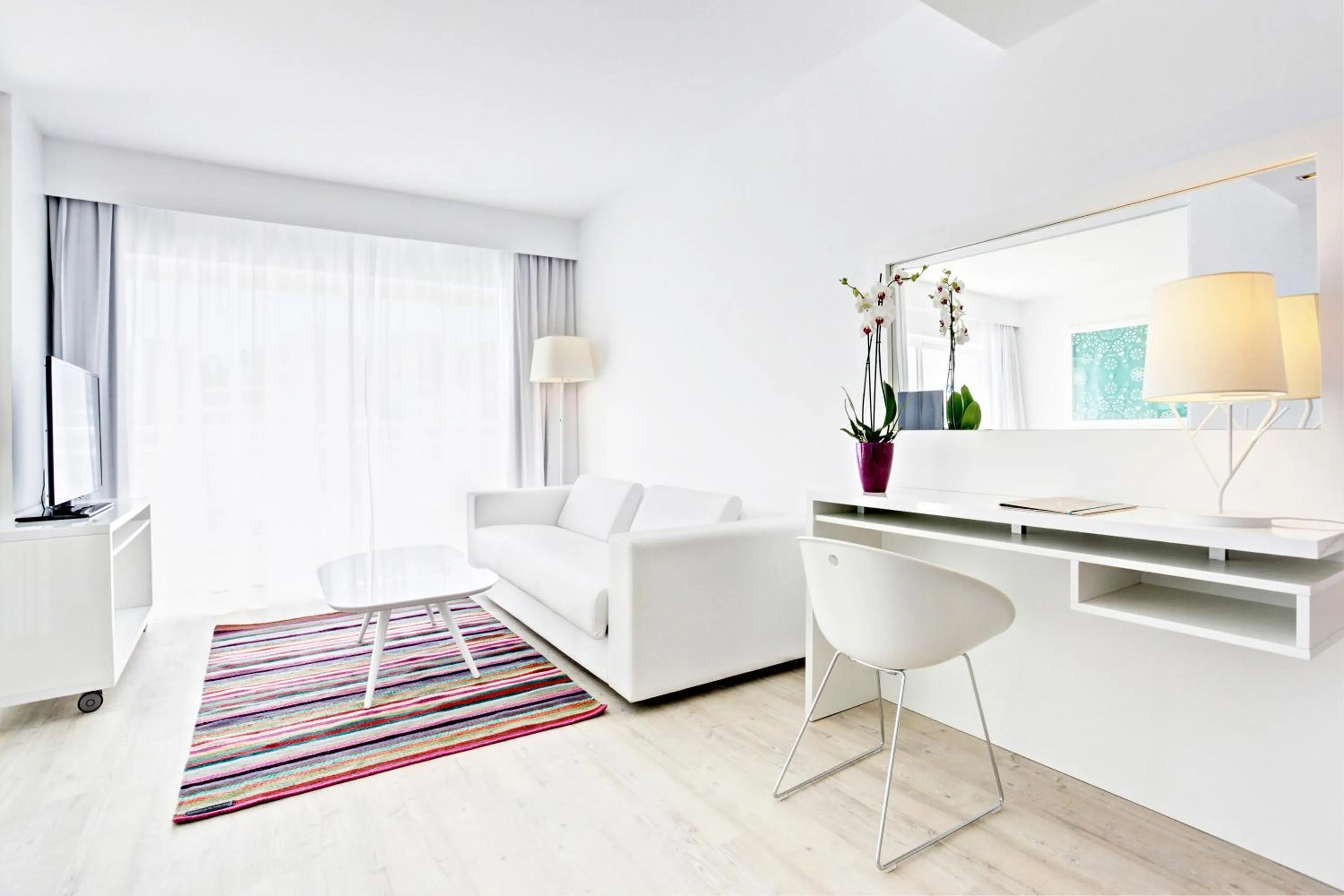 Seating area in Grupotel Ibiza Beach Resort - Adults Only