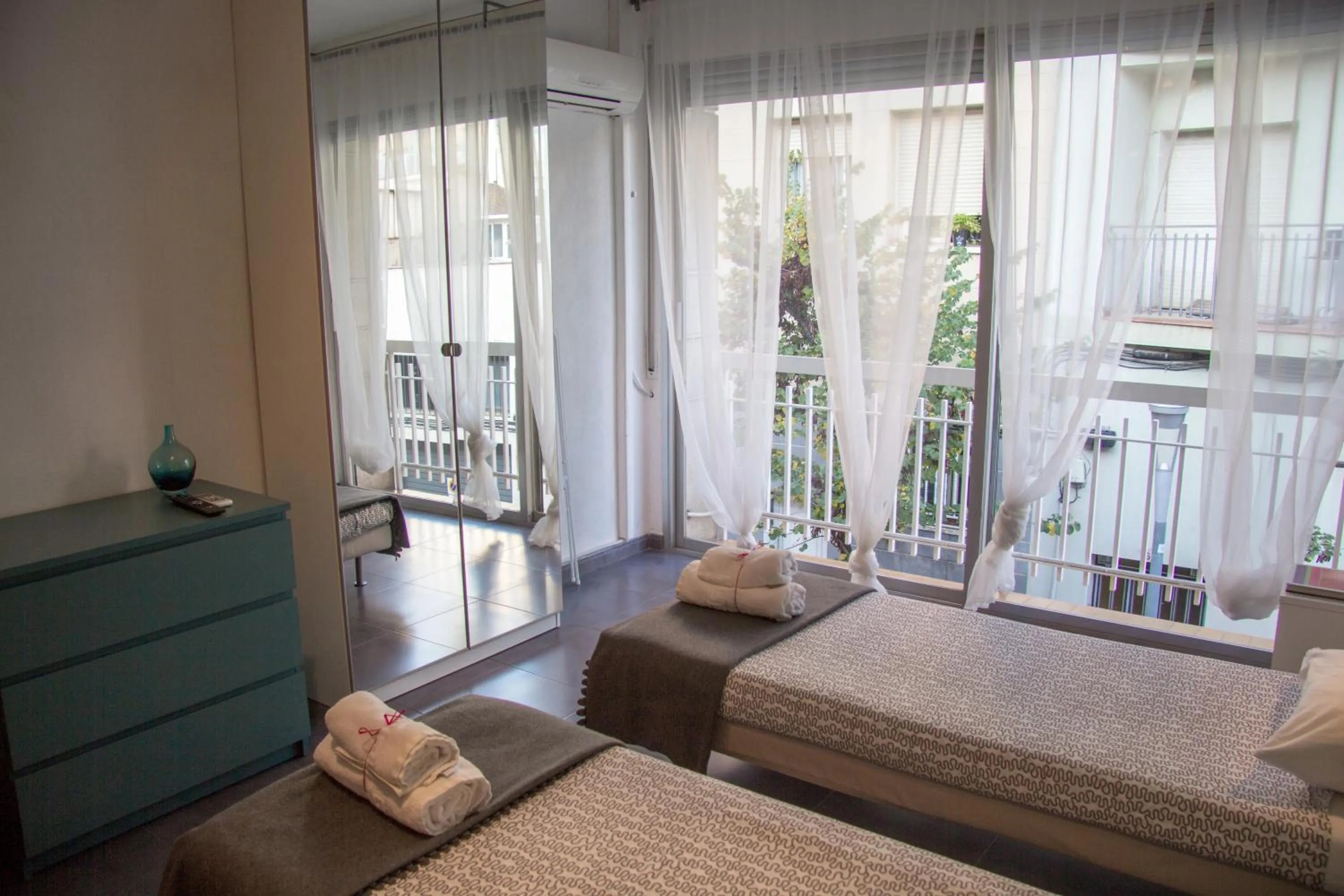 Day, Bed in Villa Sagrada