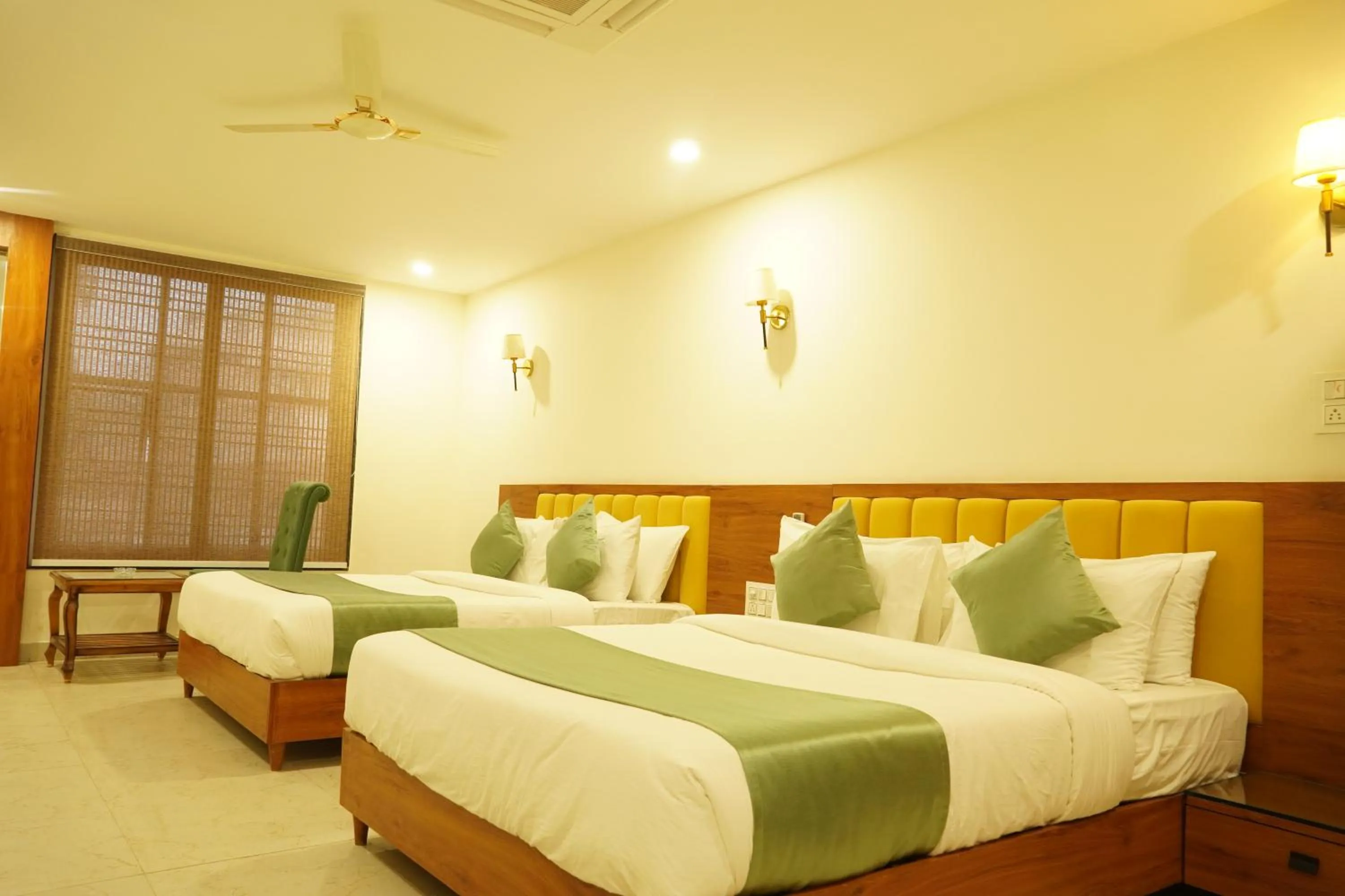 Bed in Hotel Heera Residency