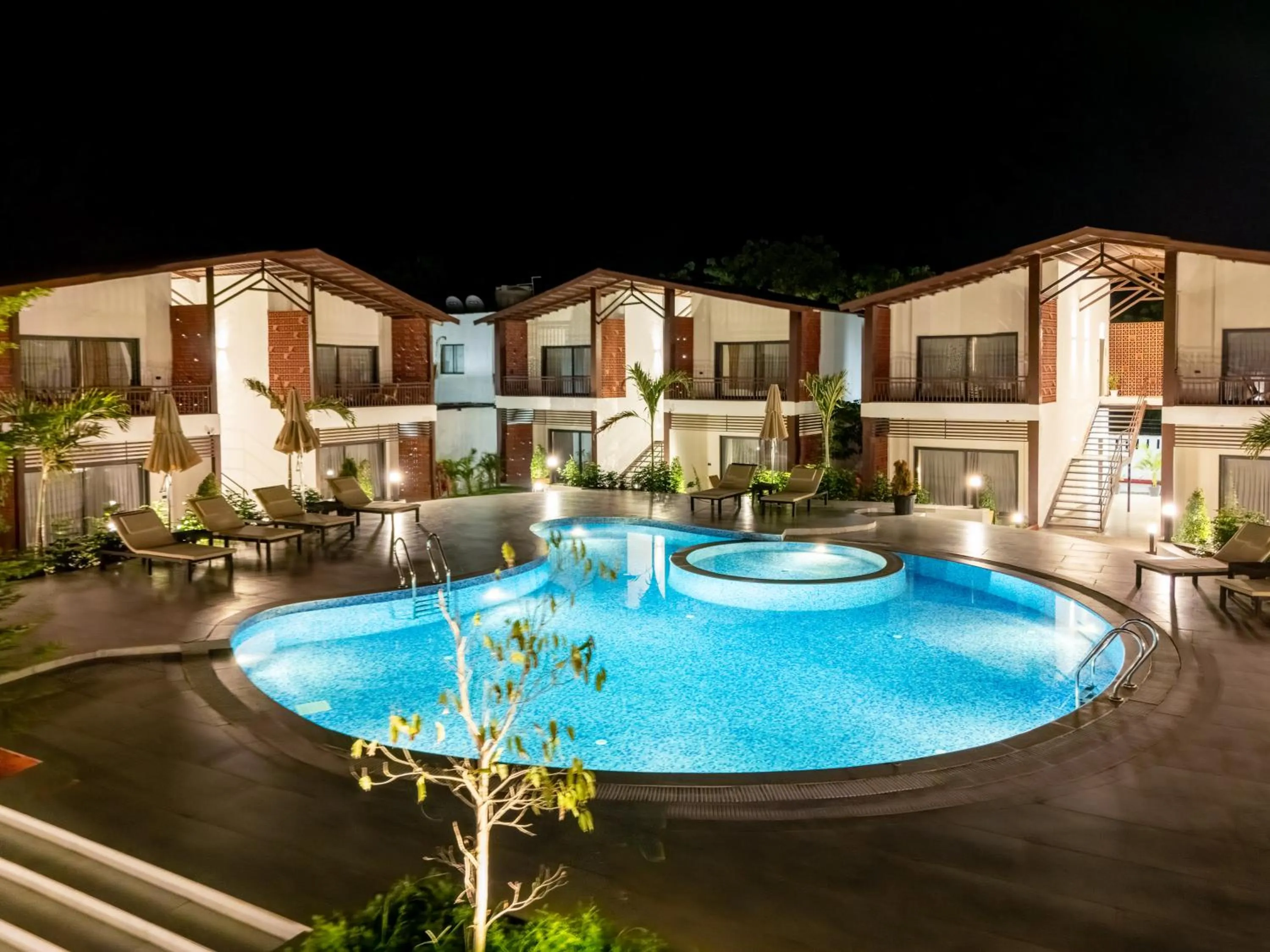 Swimming pool in Evoke Dholavira