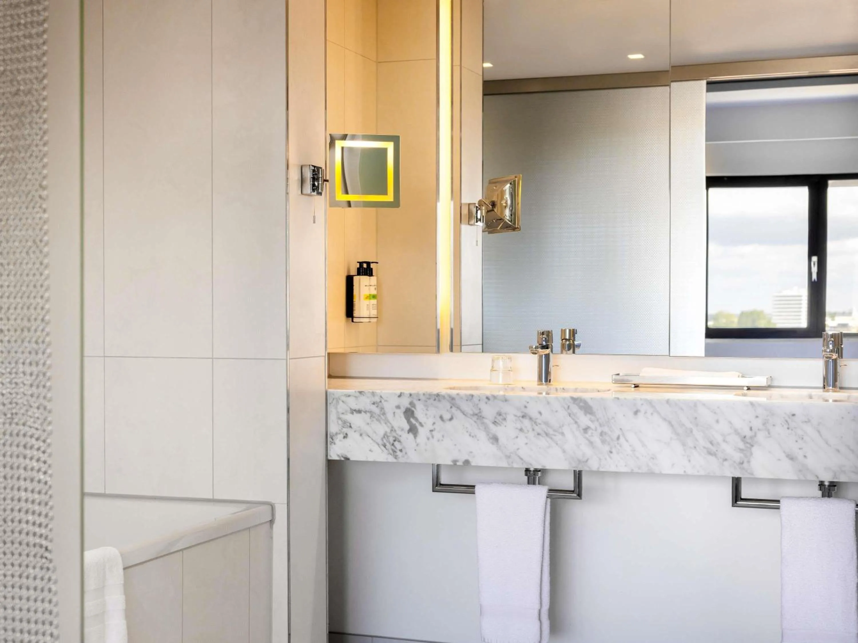 Bedroom in Pullman Eindhoven Cocagne