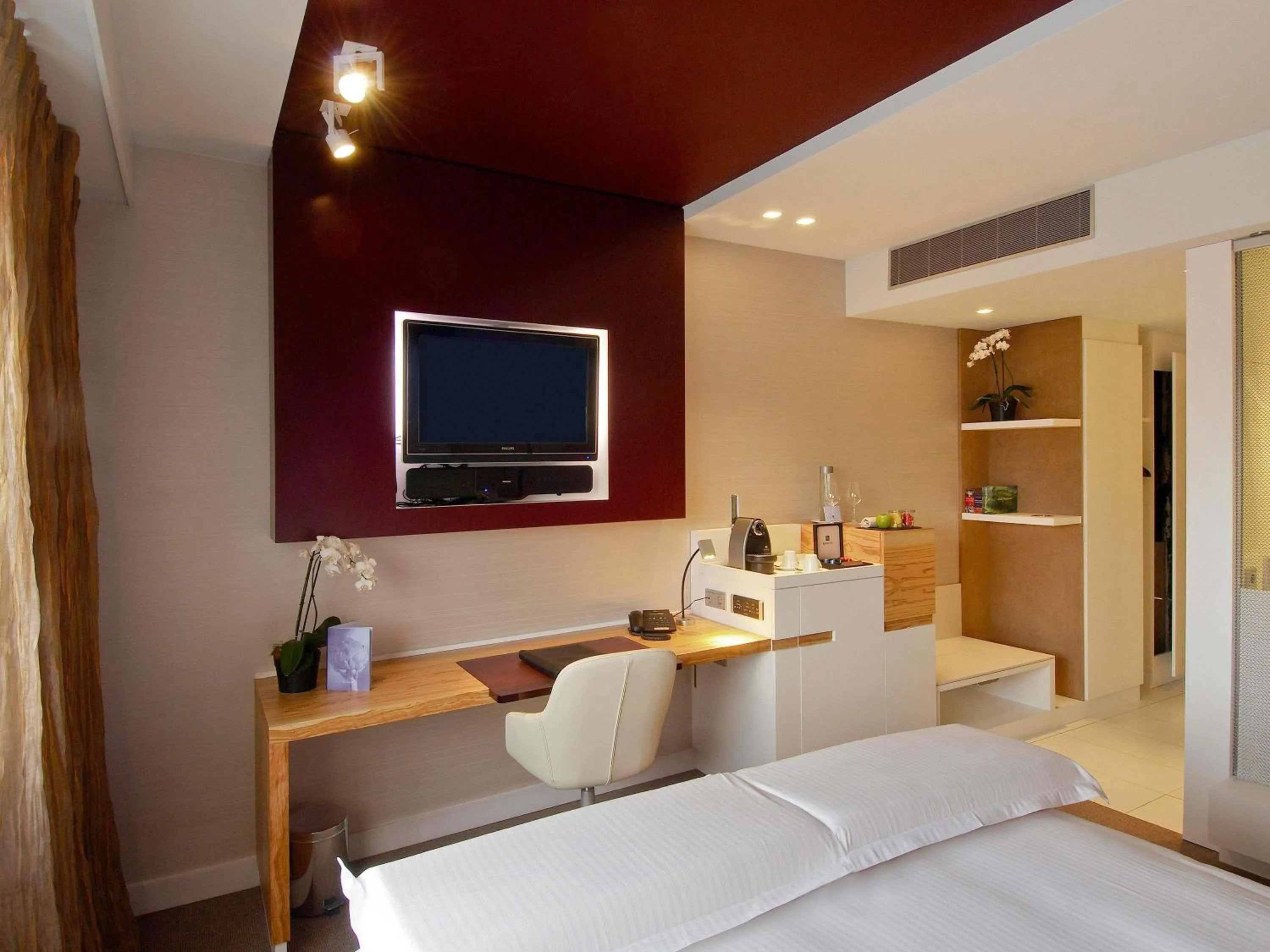 Bedroom, Bed in Pullman Eindhoven Cocagne