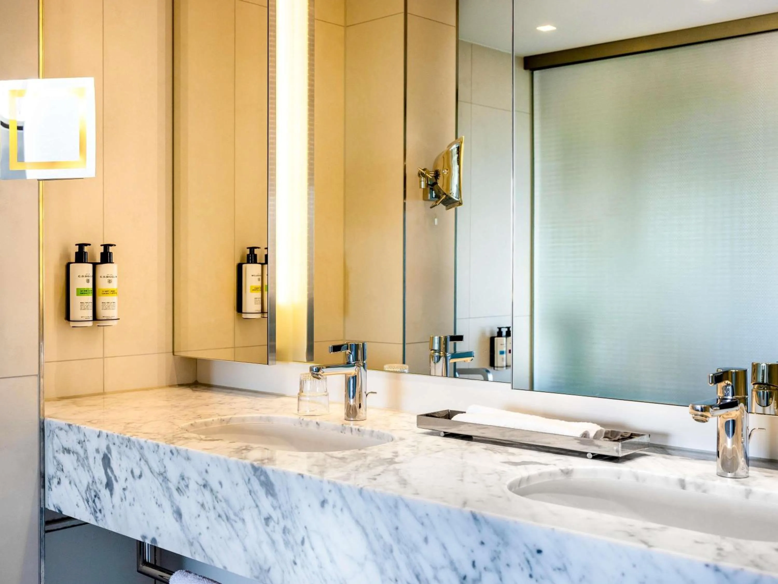 Bedroom in Pullman Eindhoven Cocagne