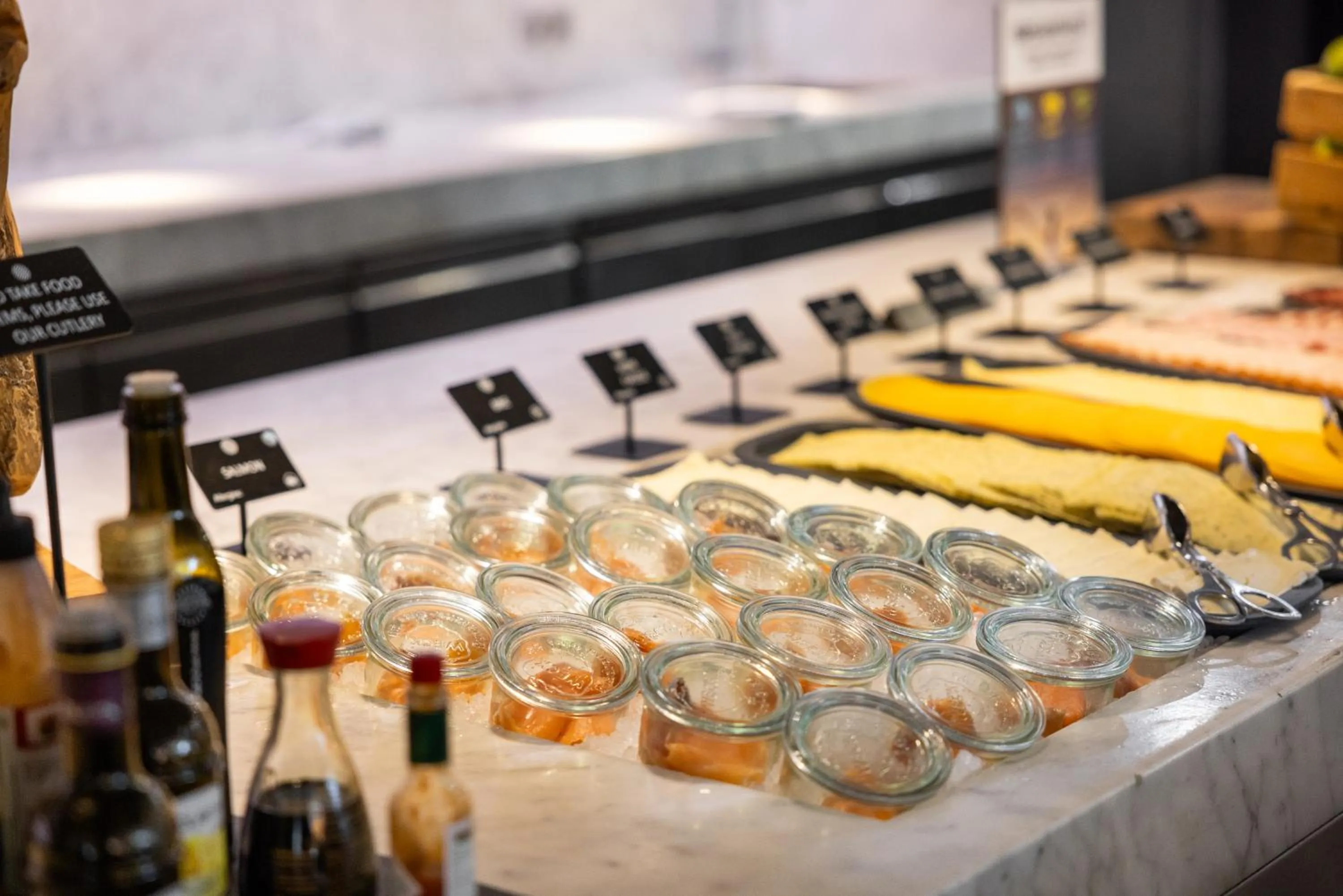 Restaurant/places to eat in Pullman Eindhoven Cocagne