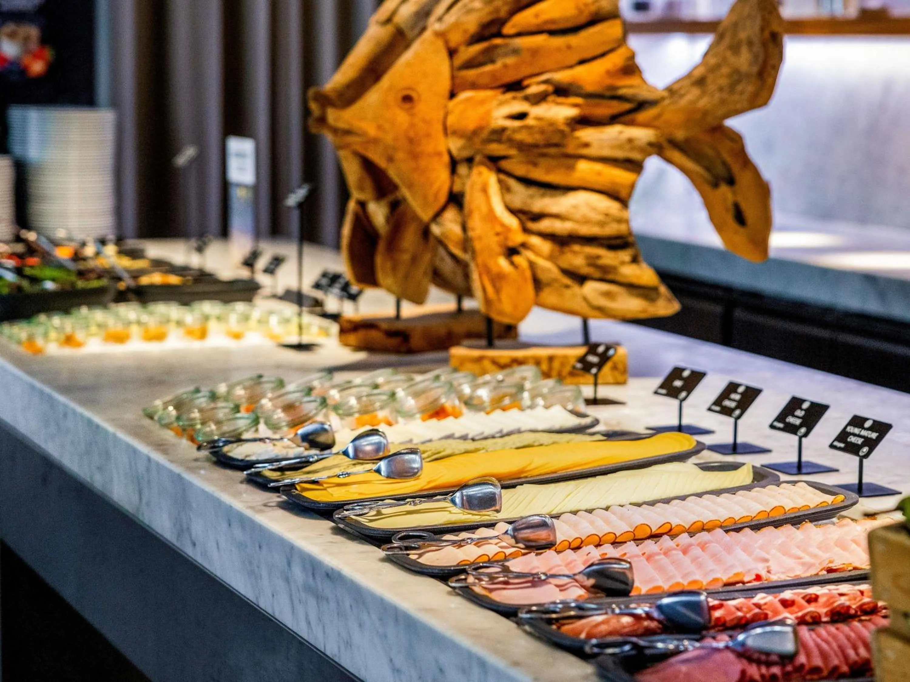 Restaurant/places to eat in Pullman Eindhoven Cocagne