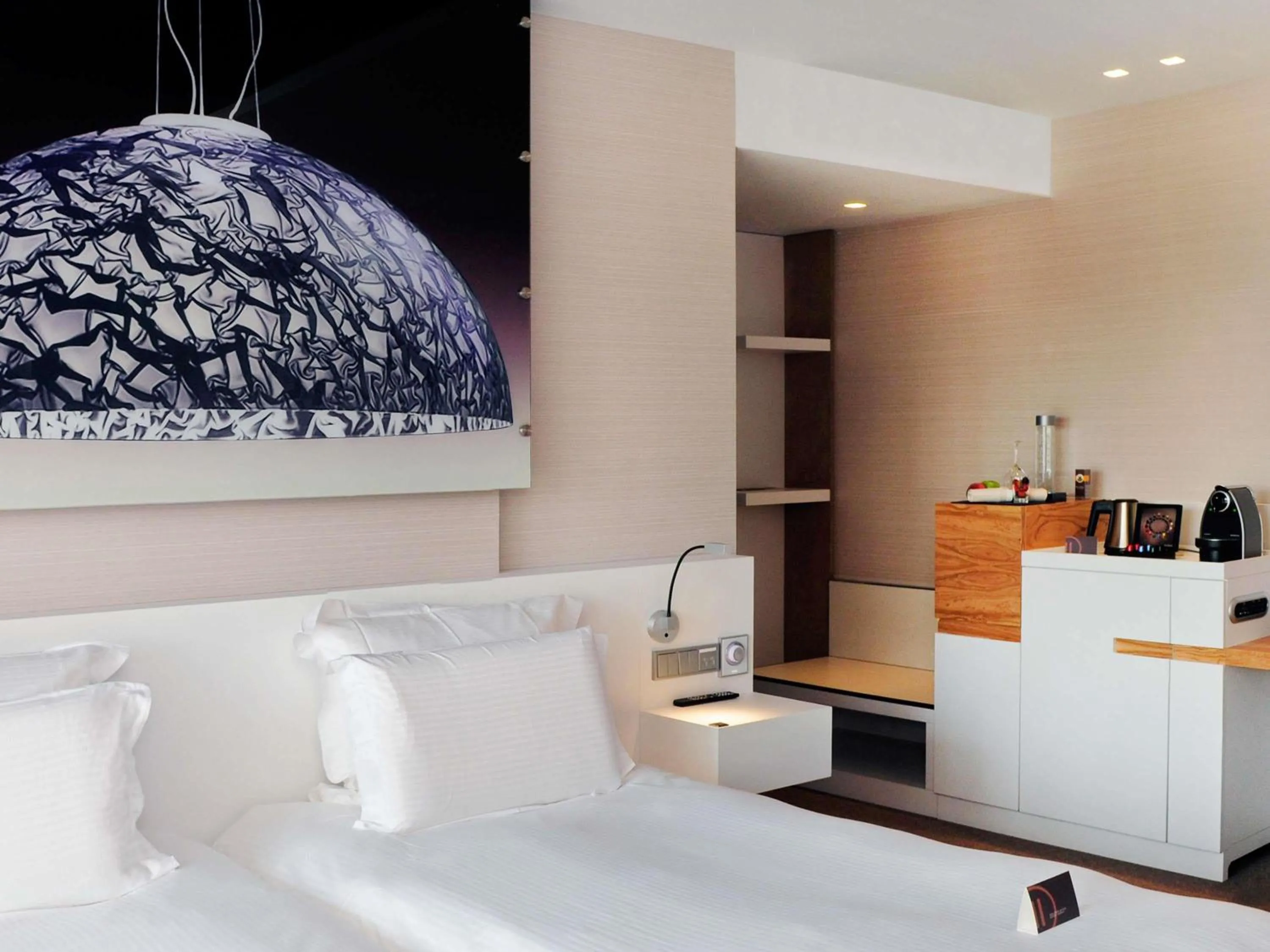 Bedroom, Bed in Pullman Eindhoven Cocagne