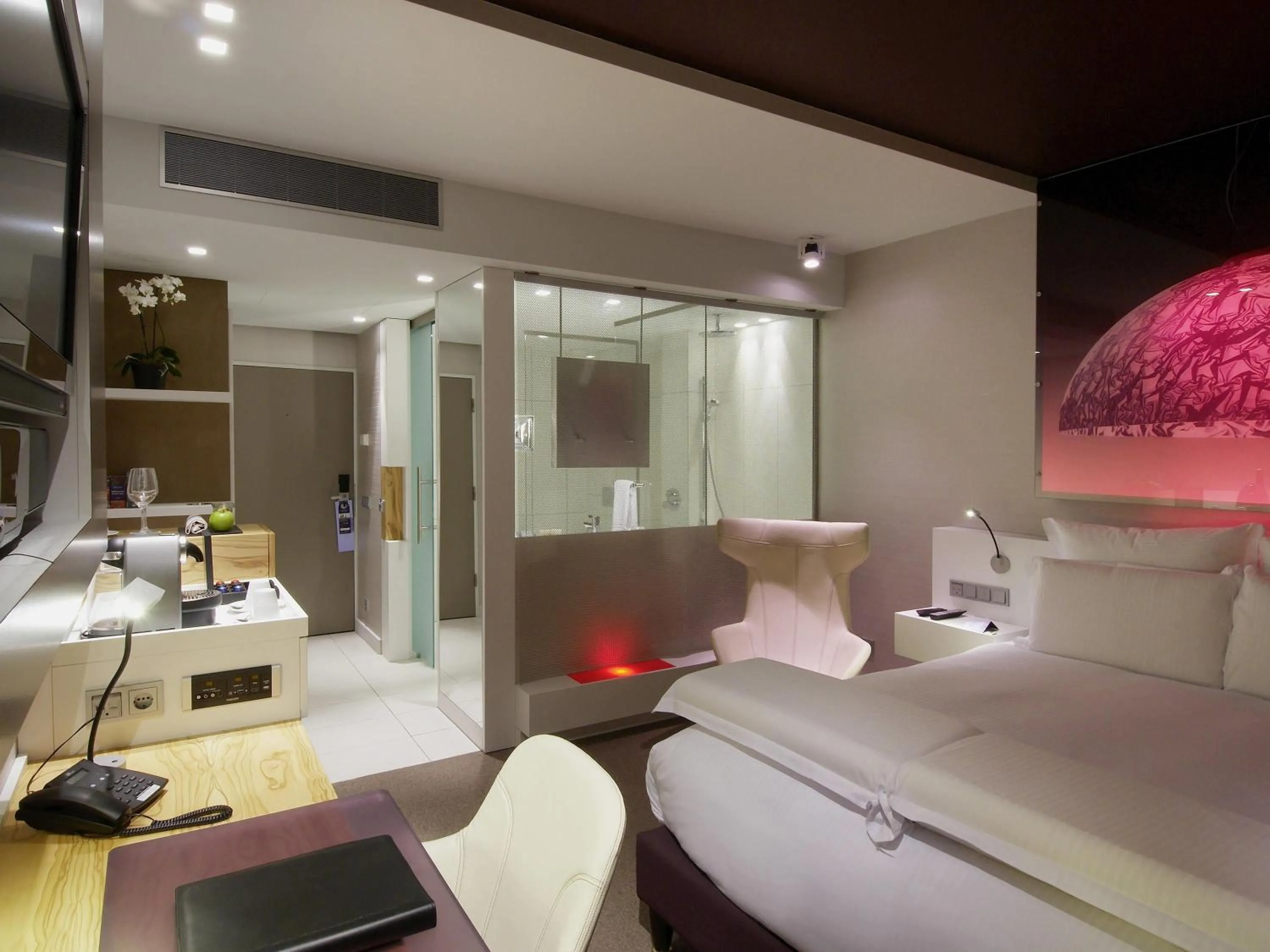 Bedroom, Bed in Pullman Eindhoven Cocagne